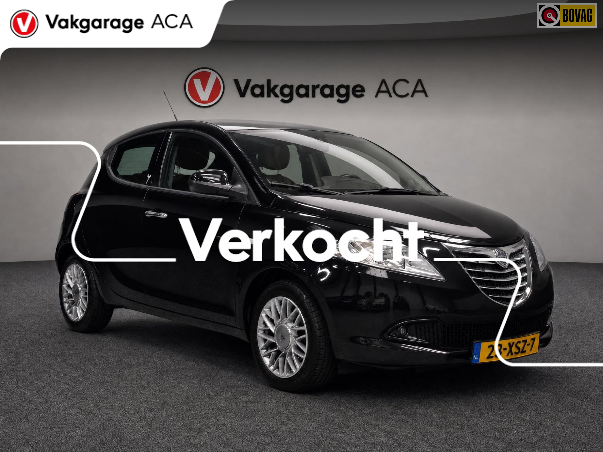 Lancia Ypsilon 1.2 Black & Red 2012 - voorkant