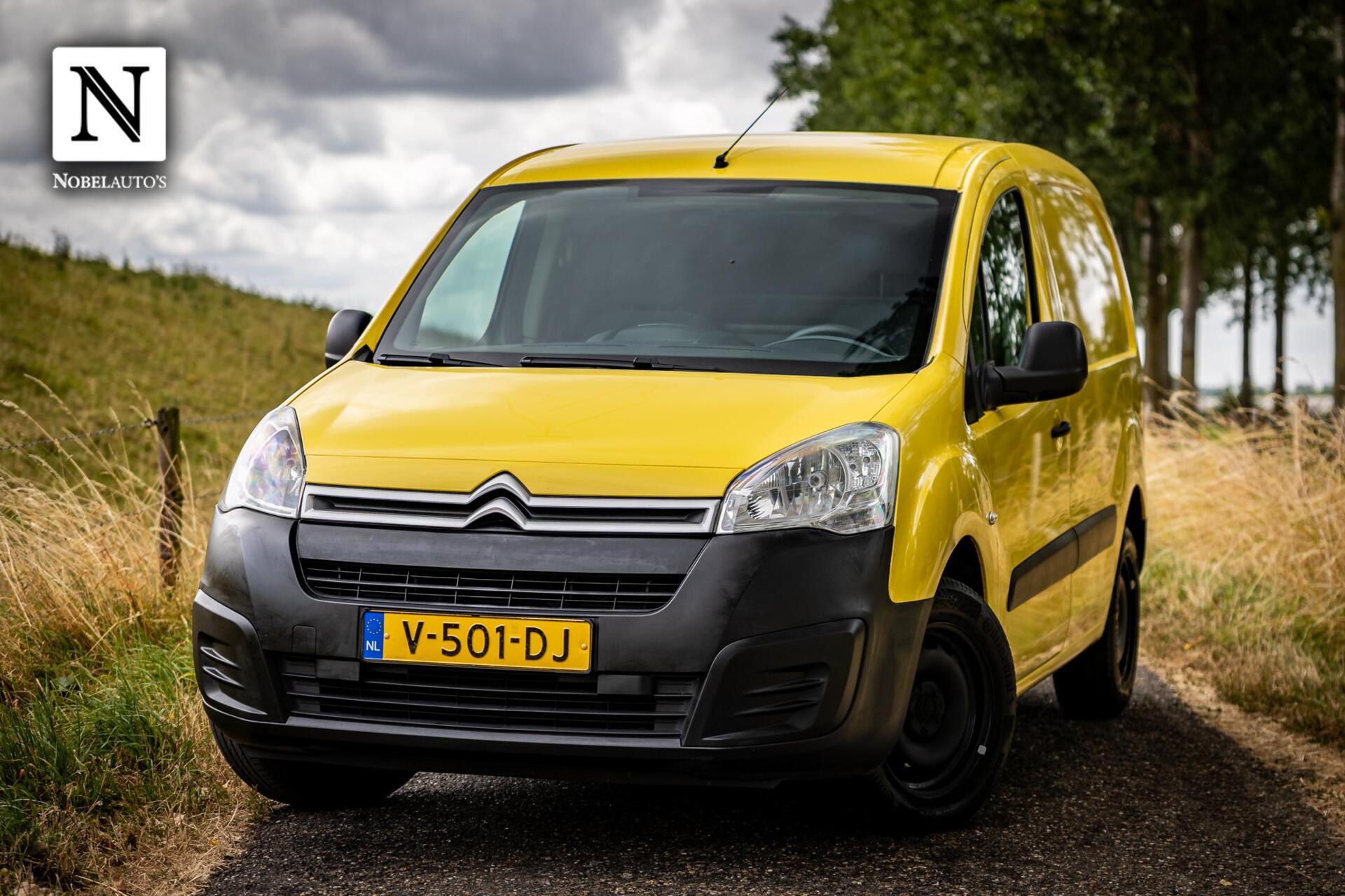 Citroen Berlingo 1.6 BlueHDI 100 Club S&S |Nap |Airco 2017 - voorkant