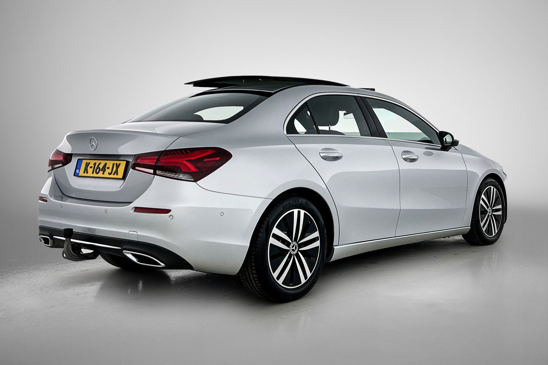 Foto van Mercedes-Benz A 200