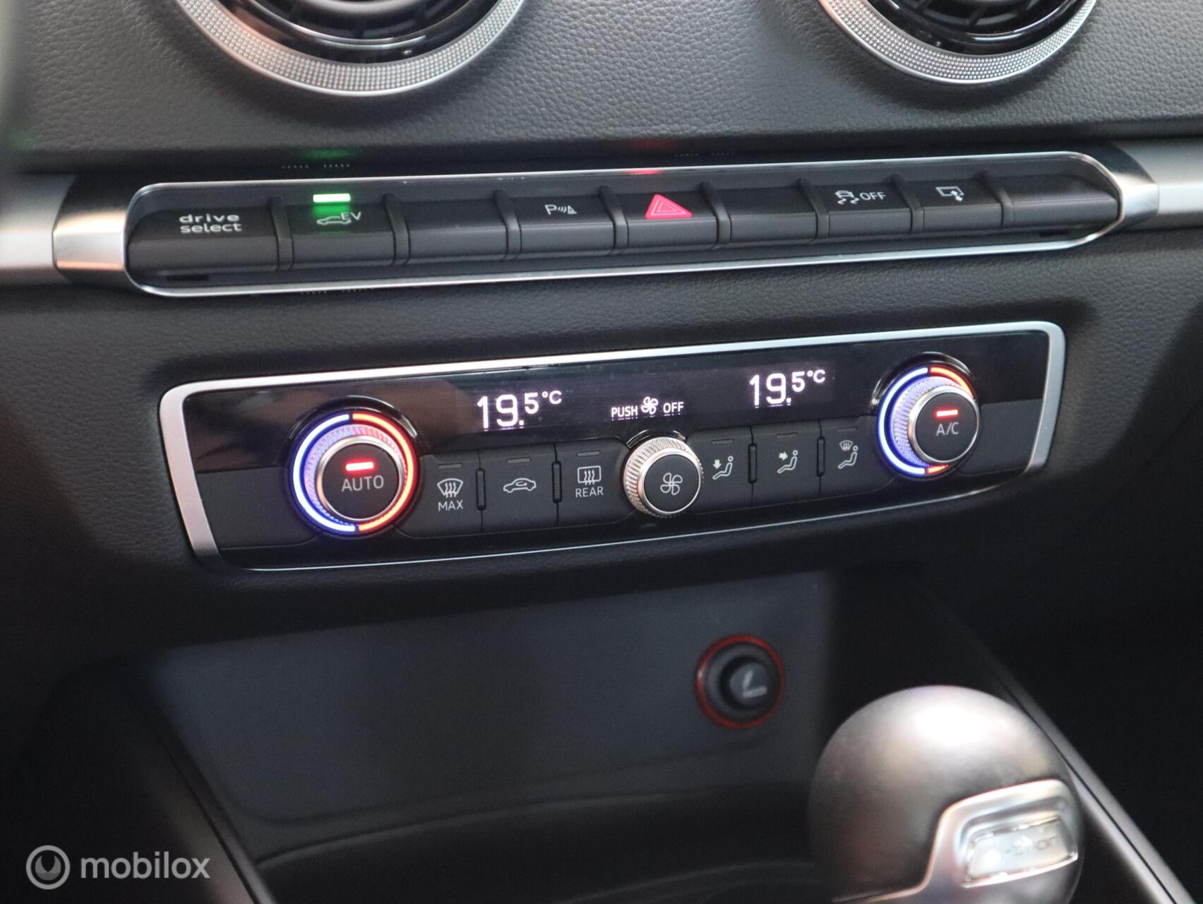 Foto van Audi A3 Sportback E-tron