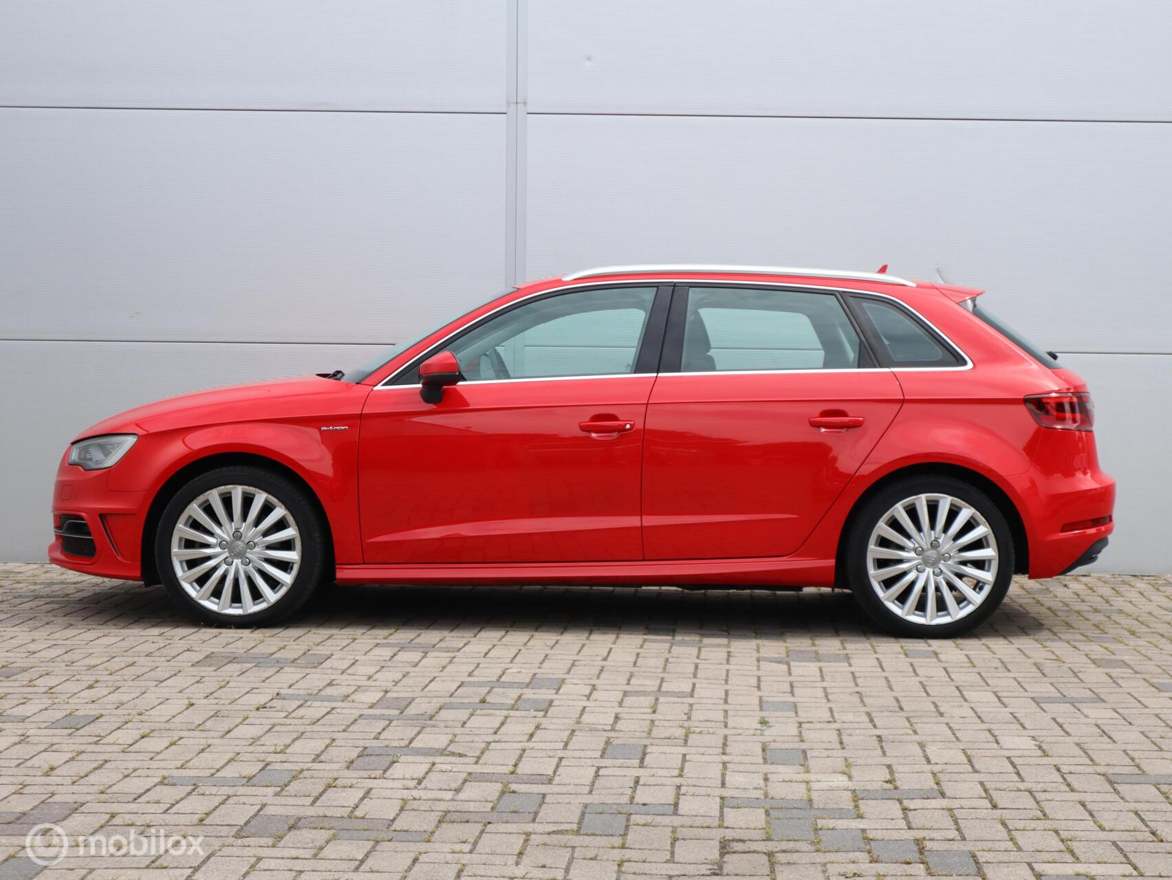 Foto van Audi A3 Sportback E-tron