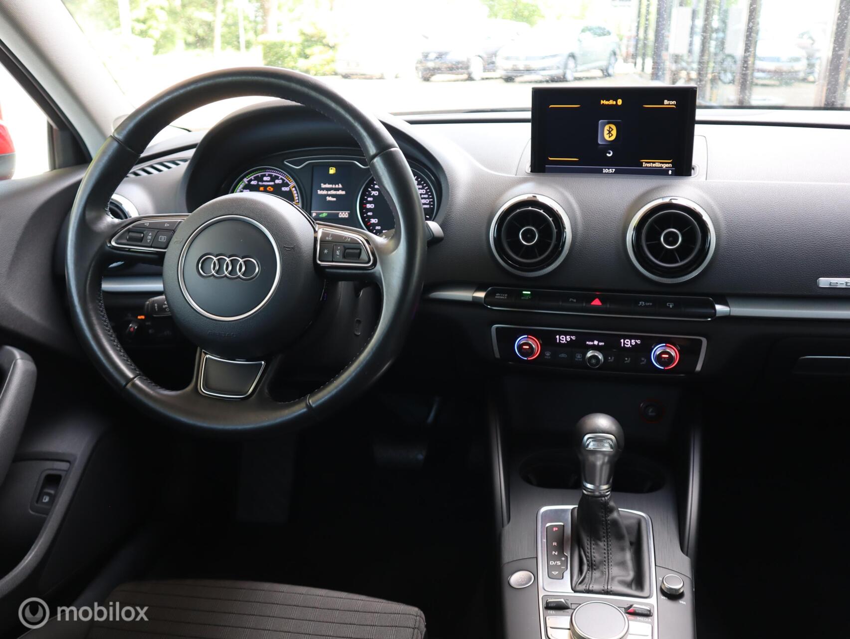 Foto van Audi A3 Sportback E-tron