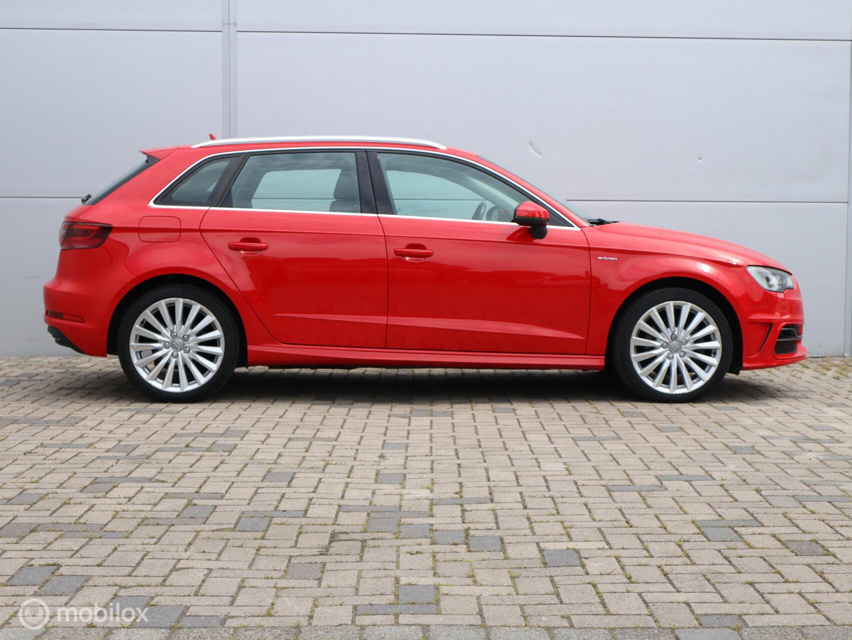 Foto van Audi A3 Sportback E-tron