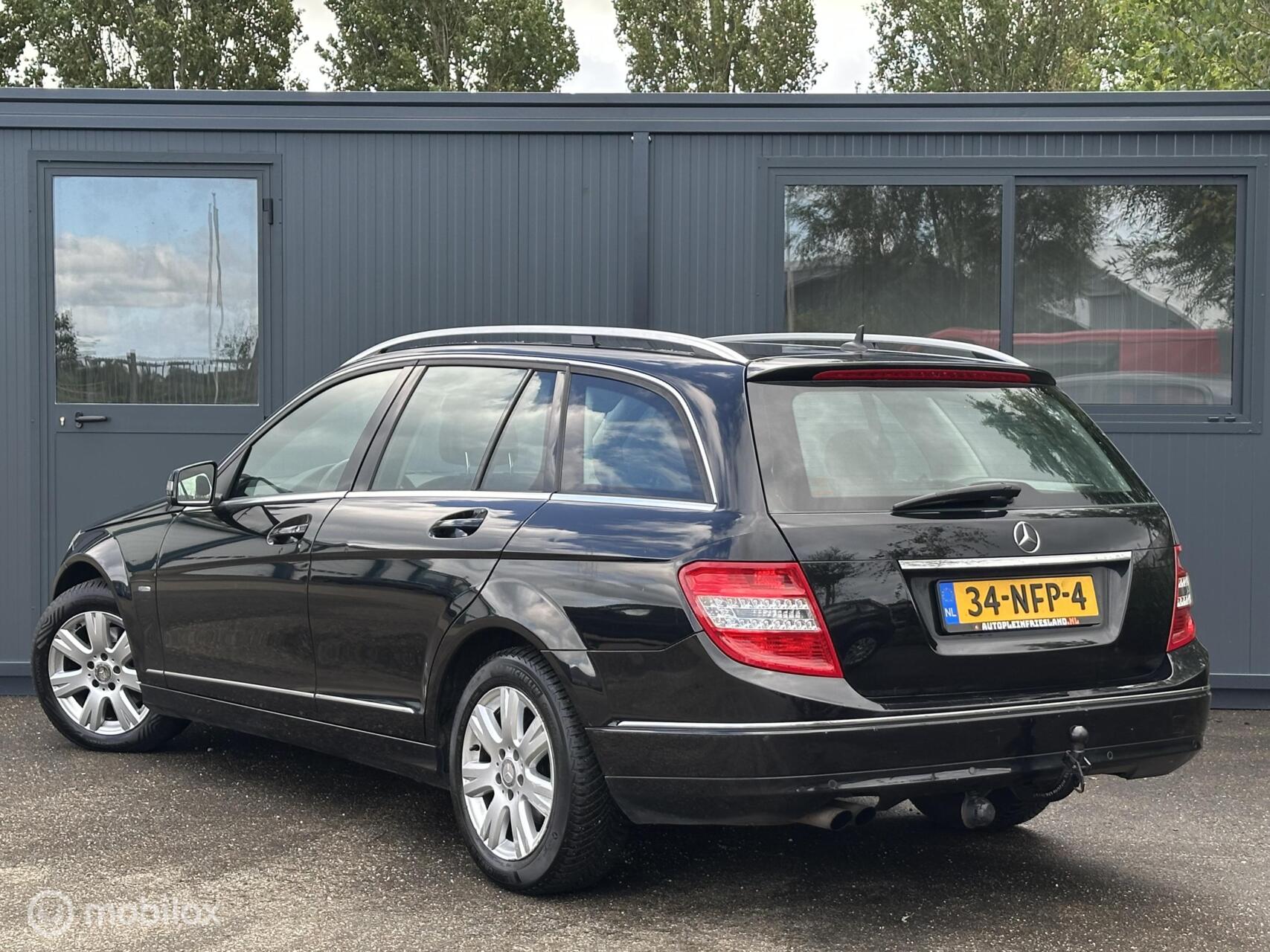 Foto van Mercedes-Benz C 180 Cgi