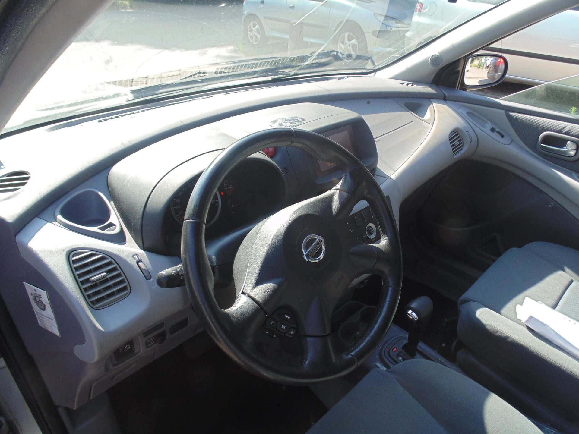 Foto van Nissan Nissan Almera Tino
