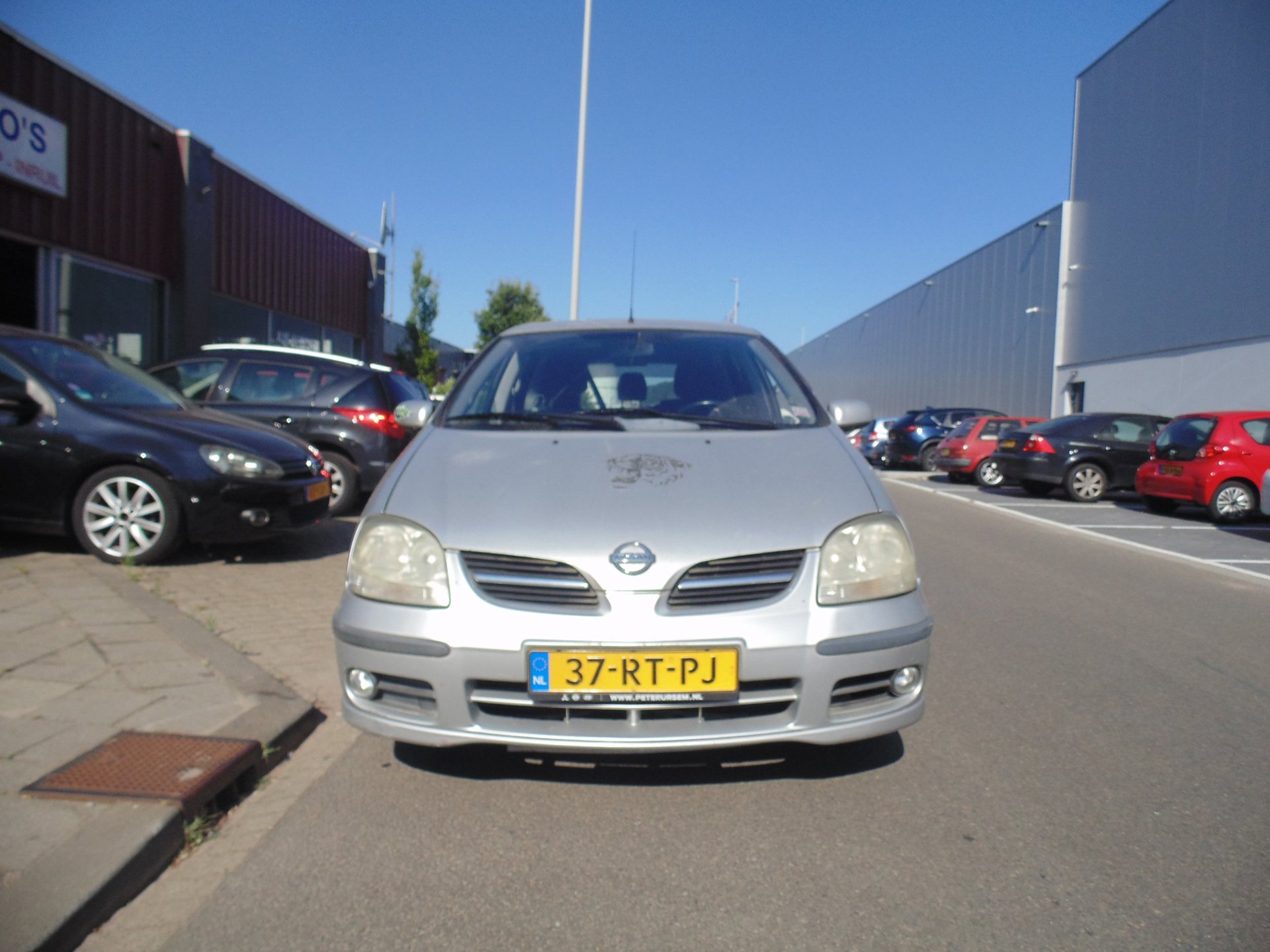 Foto van Nissan Nissan Almera Tino