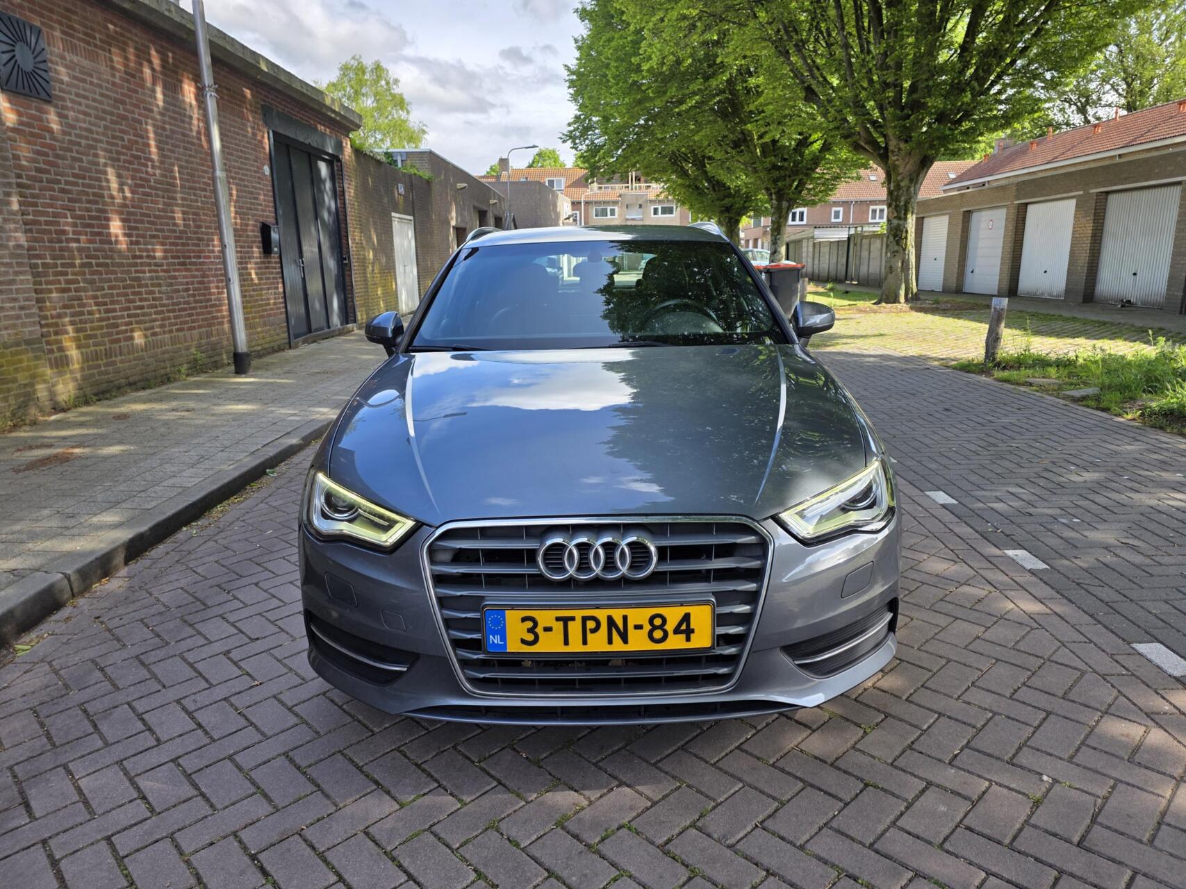 Foto van Audi A3 Sportback G-tron