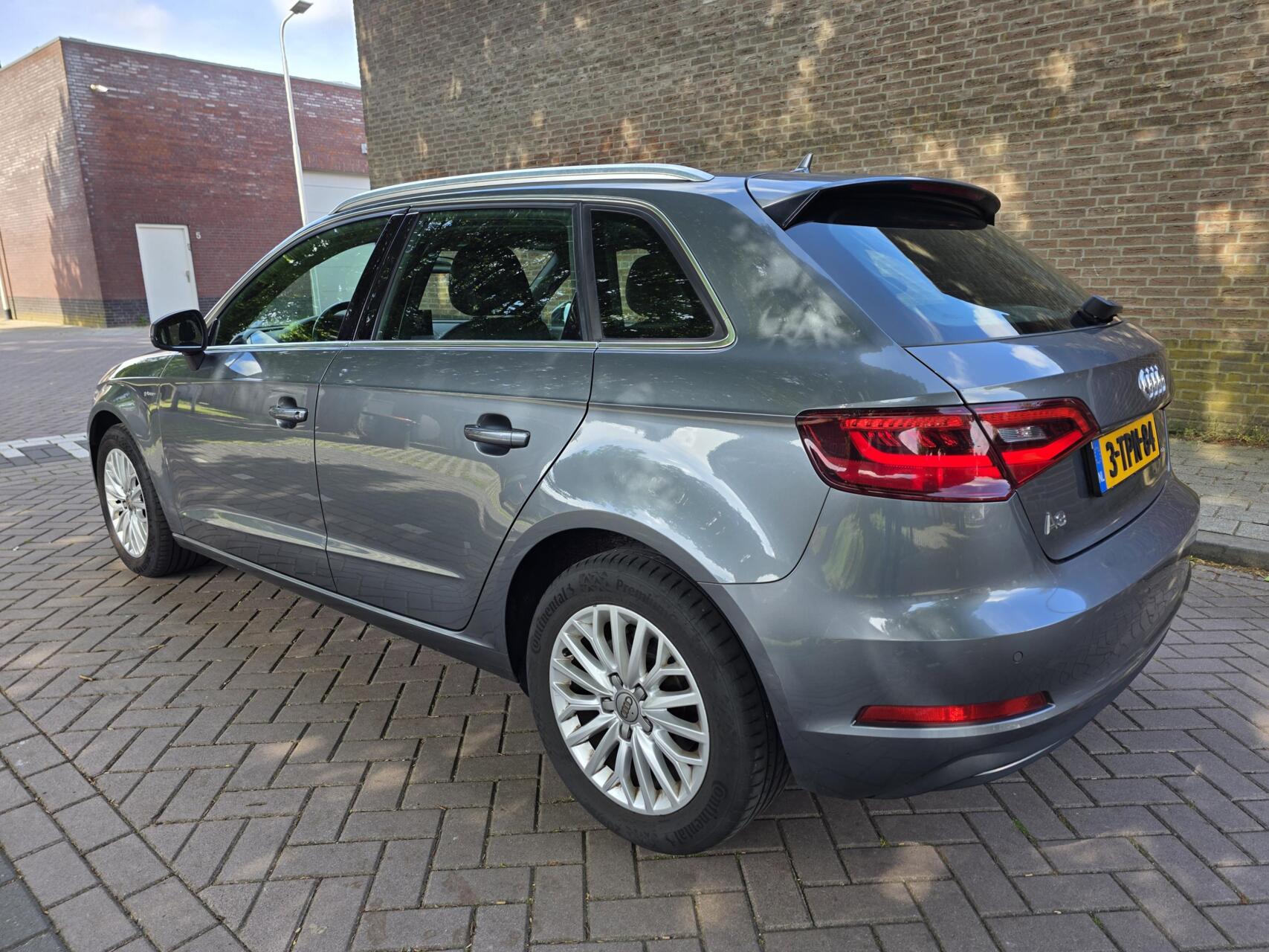 Foto van Audi A3 Sportback G-tron