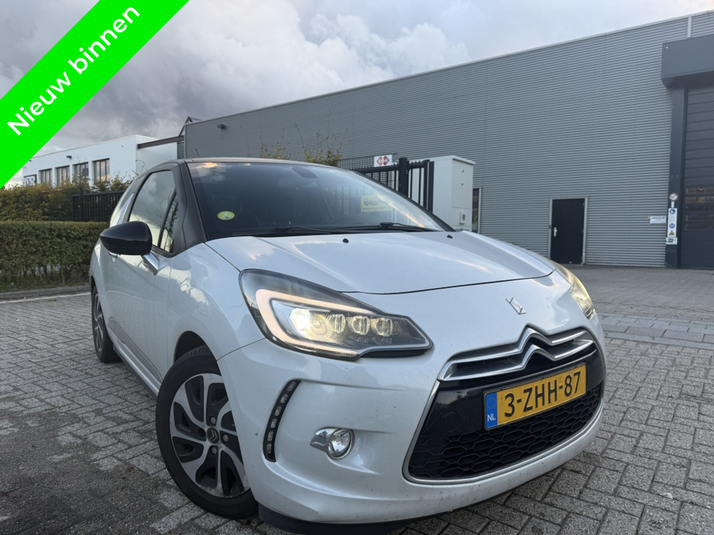 Citroen Ds3 1.6 BlueHDi Business 2015 - voorkant