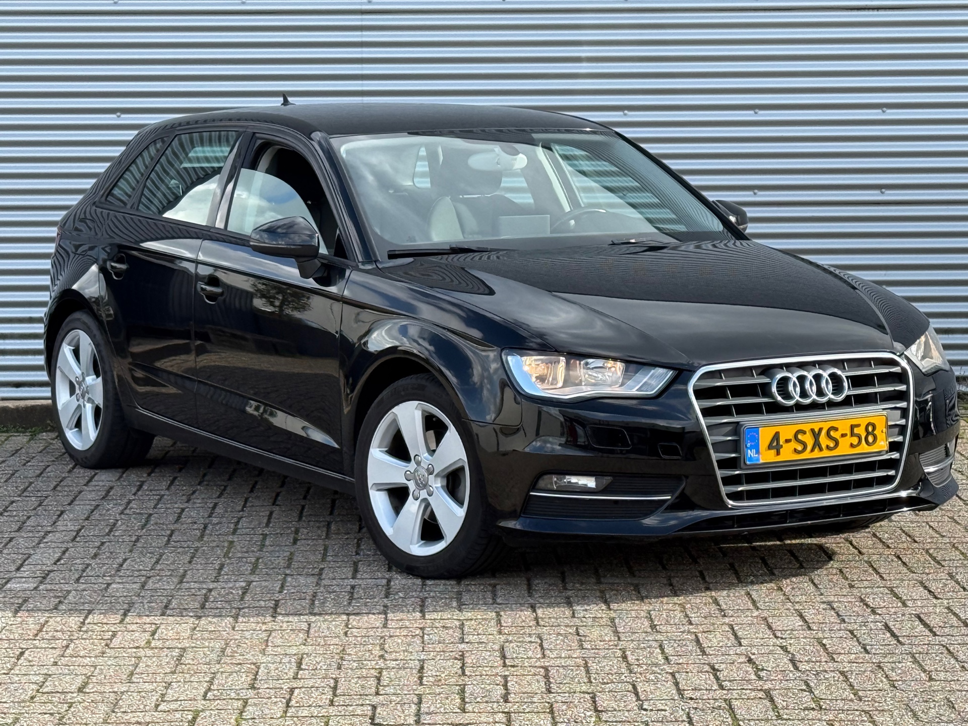 Audi A3 Sportback 1.2 TFSI Ambition Pro Line / Navigatie / Airco / NAP / Inruil Mog. 2014 - voorkant