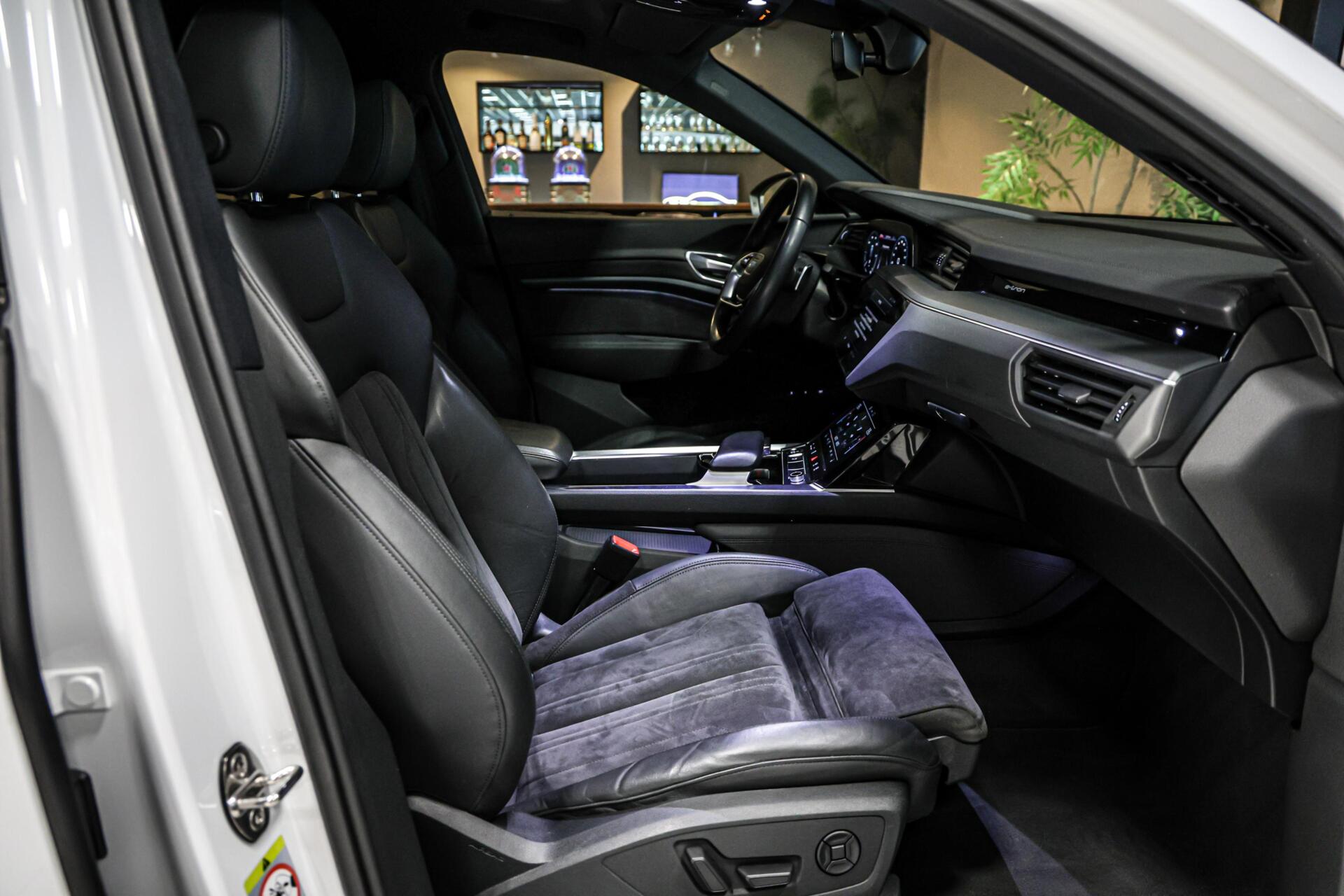 Foto van Audi E-tron Sportback 50