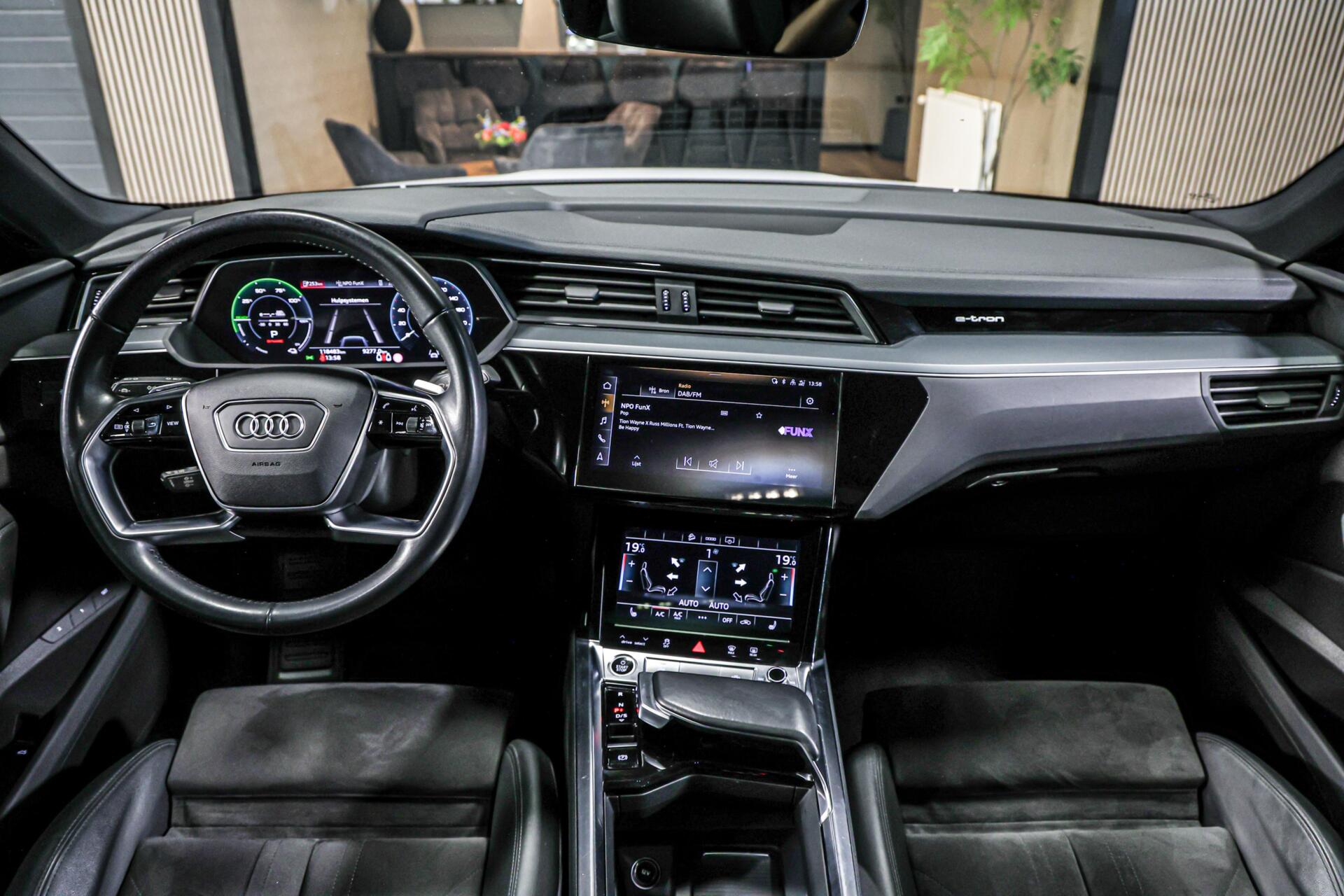 Foto van Audi E-tron Sportback 50