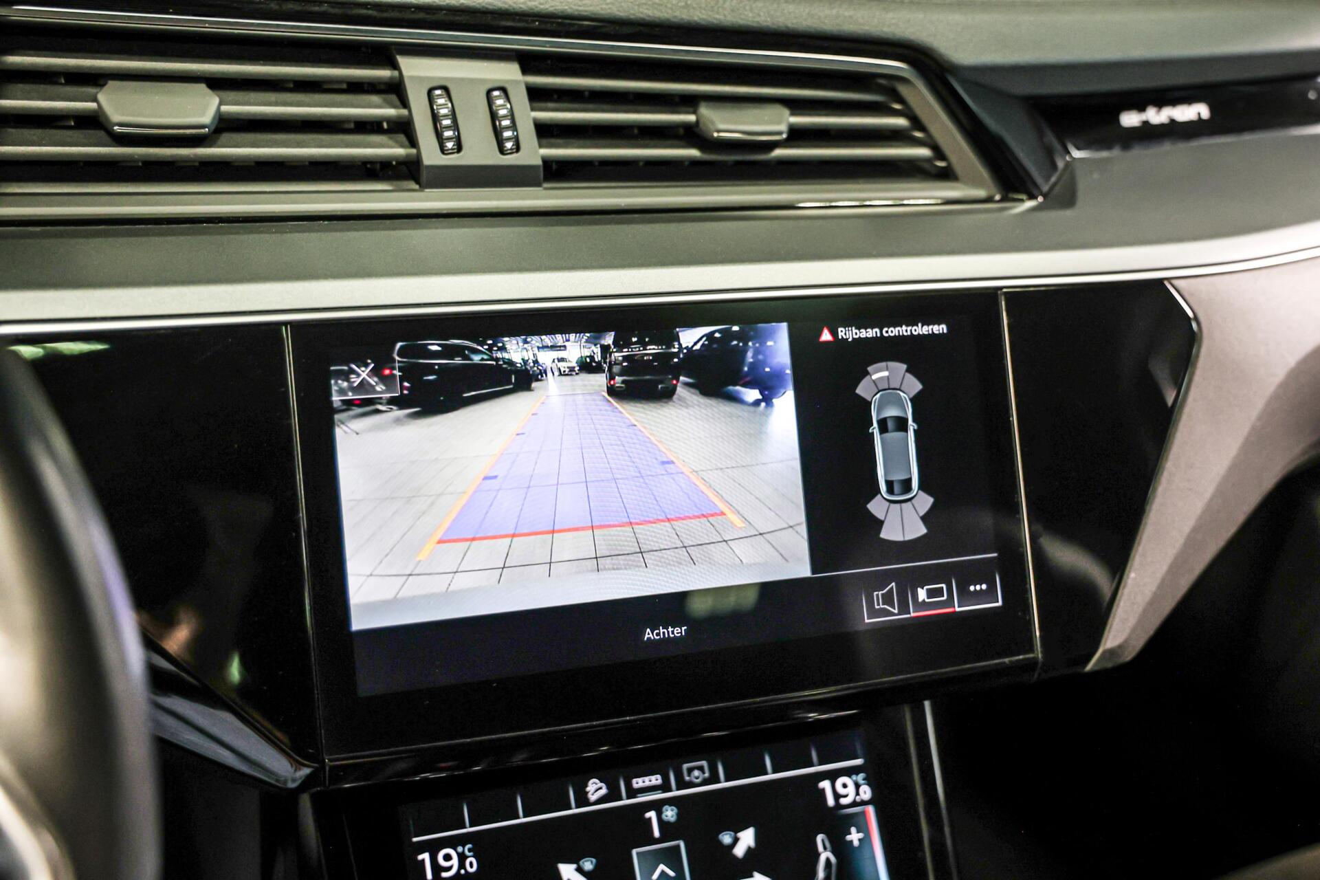 Foto van Audi E-tron Sportback 50
