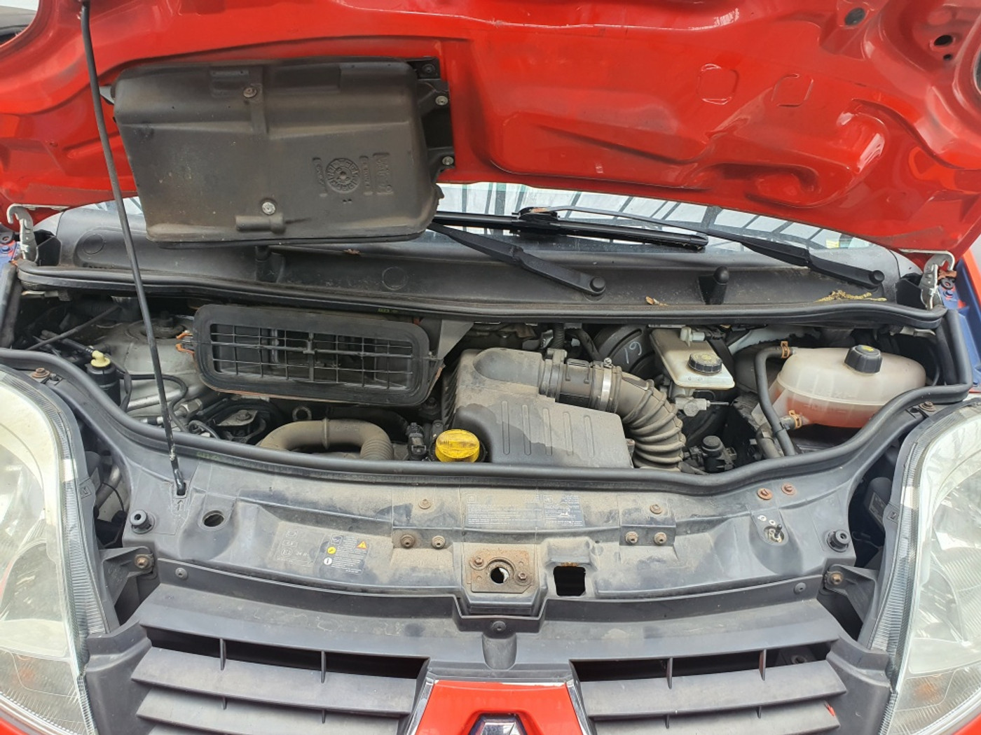 Foto van Renault Trafic T29 L2/h1 2.0 Dci Q 84kw E4