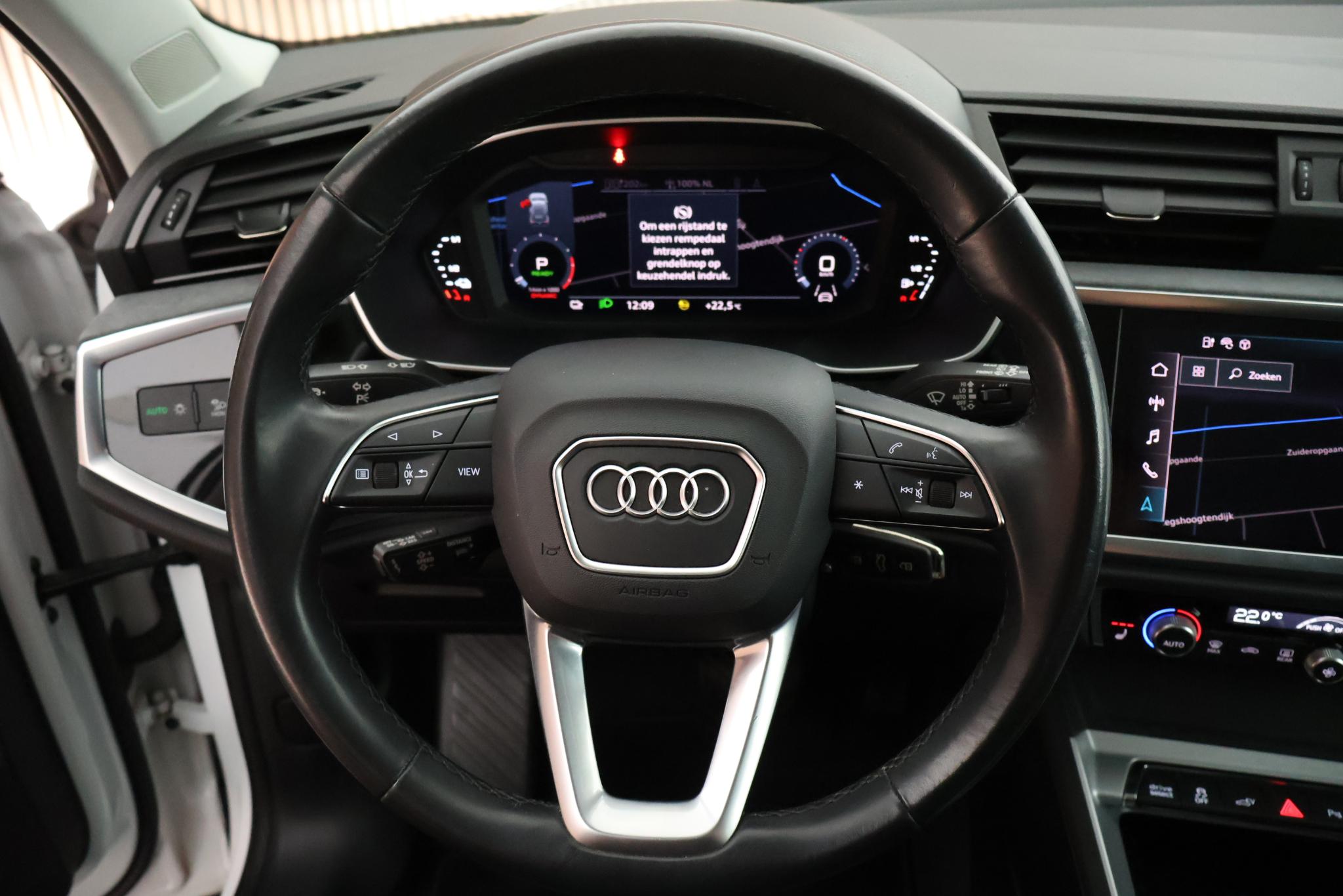 Foto van Audi Q3 E-tron