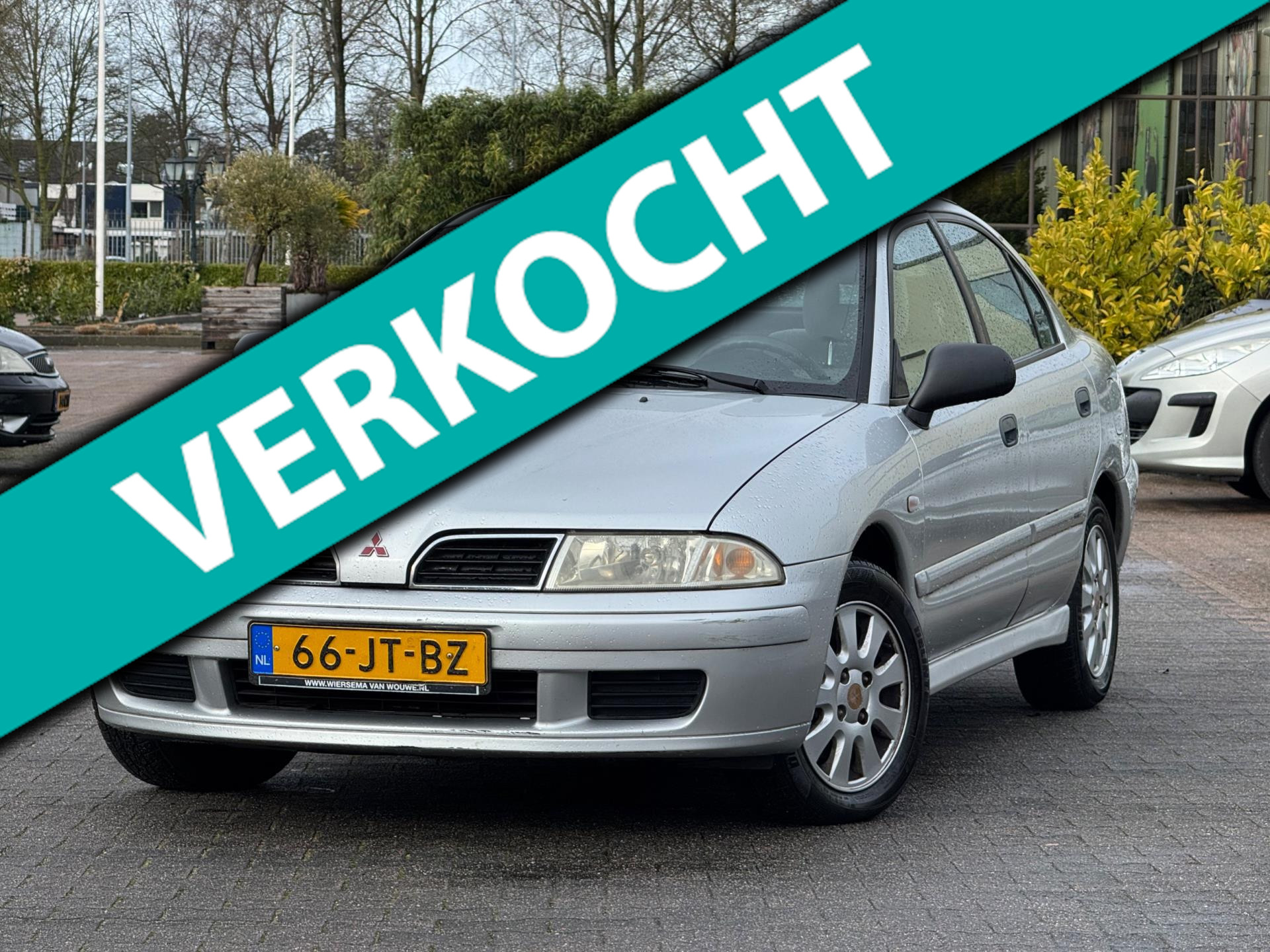 Mitsubishi Carisma 1.8 GDI | APK 24-02-2027 | Automaat | Elektrische ramen en spiegels | Dealeronderhouden | Trekhaak | Airco | 2002 - voorkant