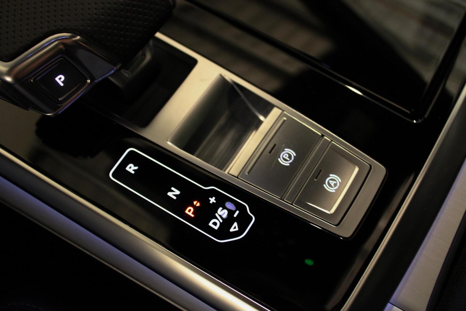 Foto van Audi Q7 55 TFSI E
