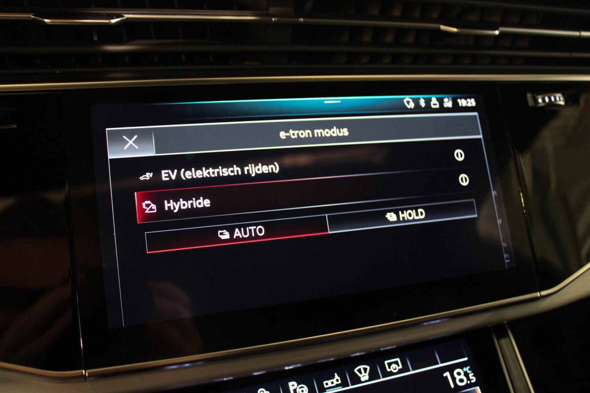 Foto van Audi Q7 55 TFSI E
