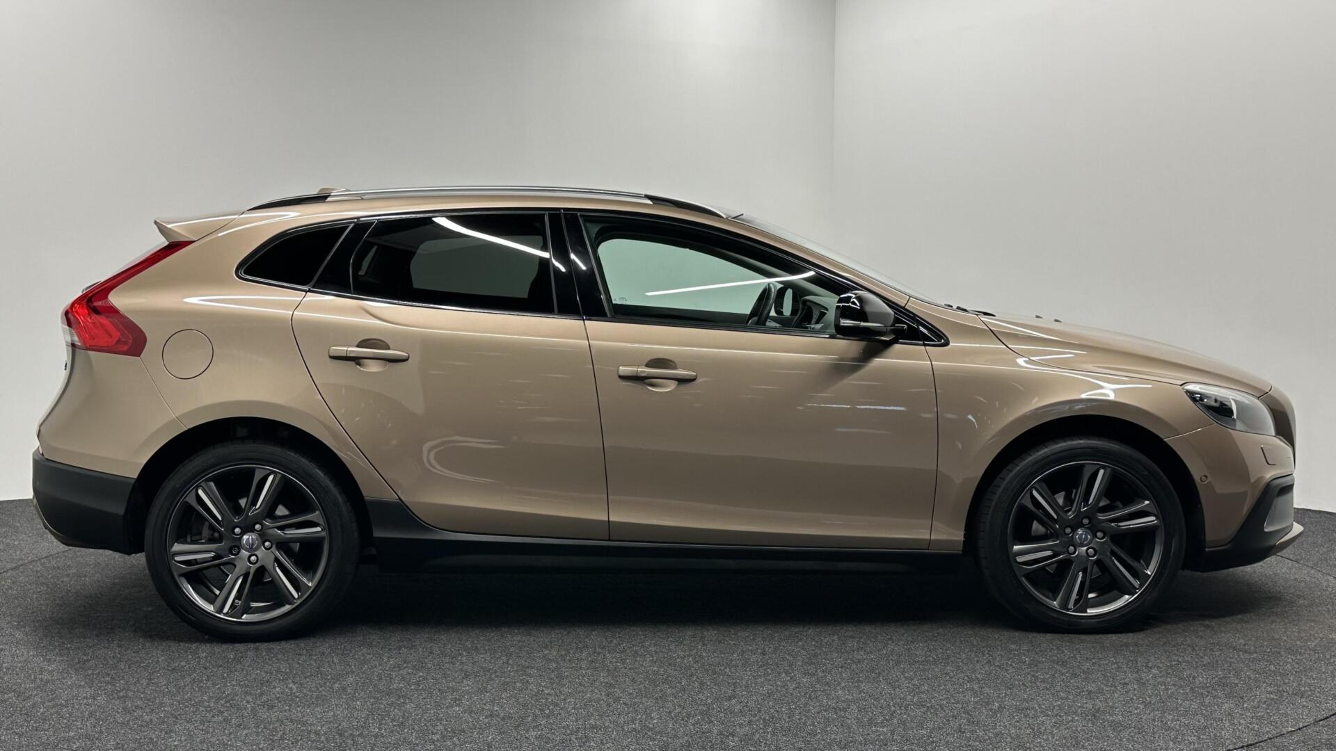 Foto van Volvo V40 Cross Country