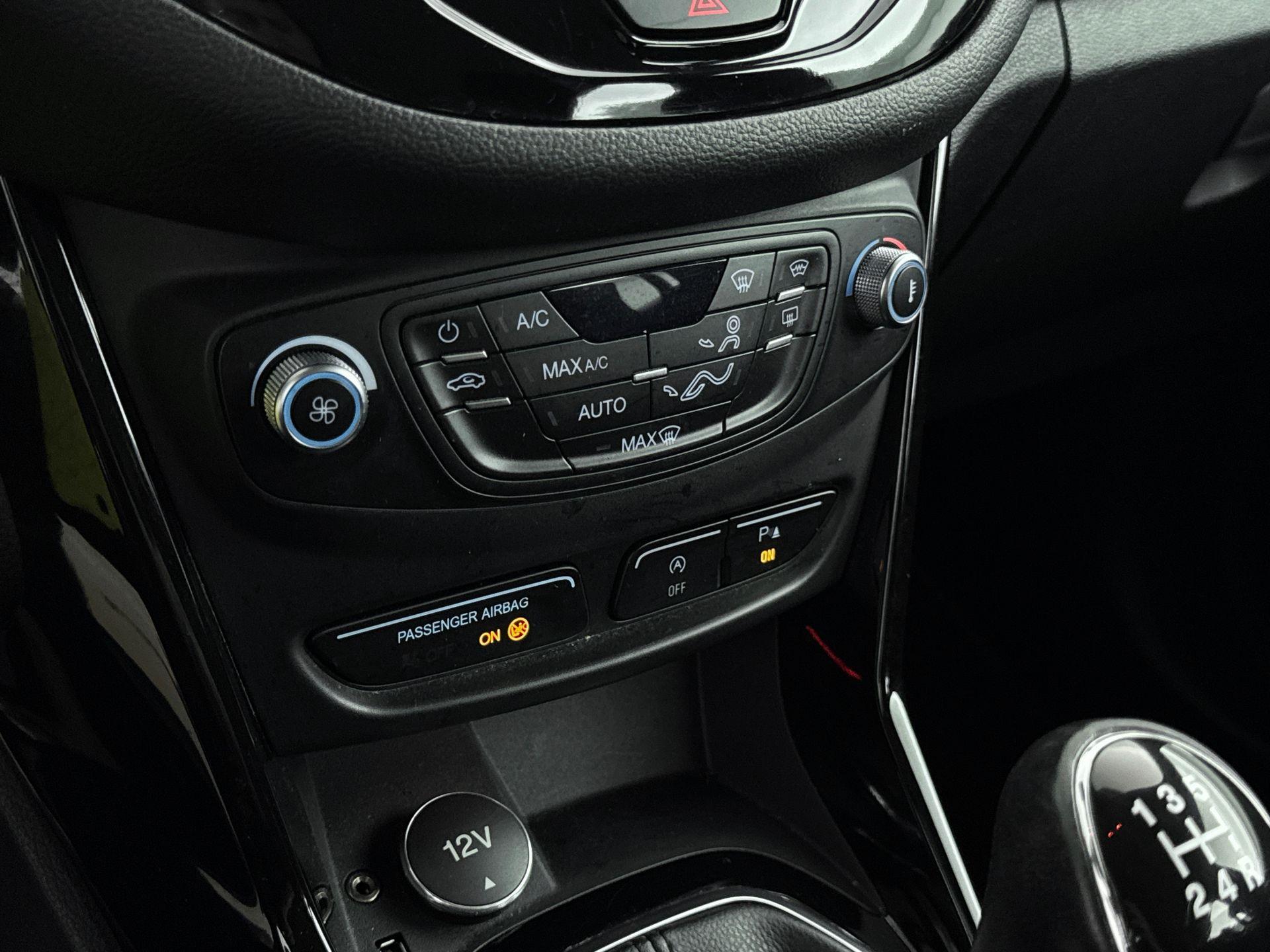 Foto van Ford B-max
