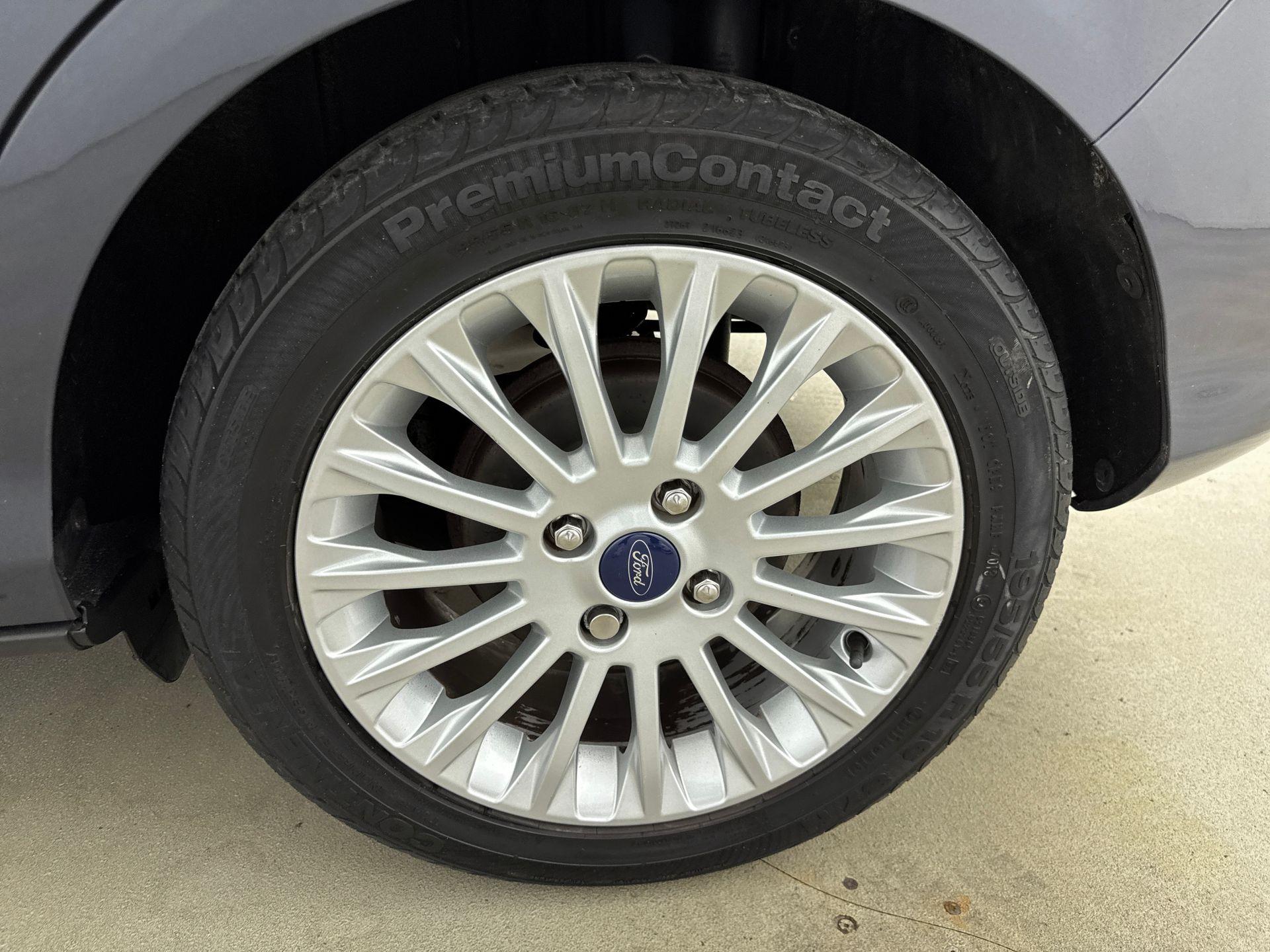 Foto van Ford B-max