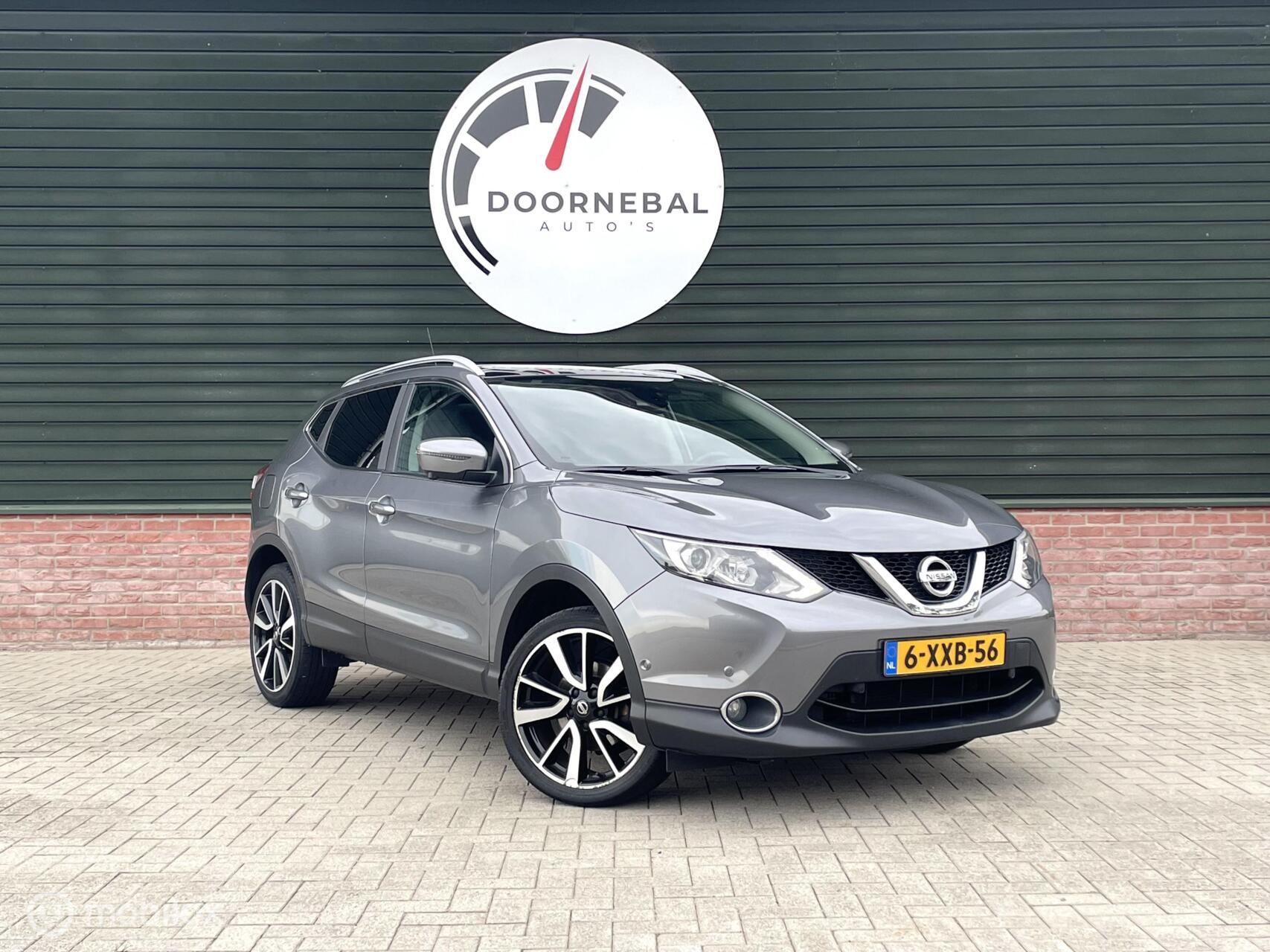Nissan Nissan Qashqai 1.2 Tekna / CAMERA / LEER / PANORAMADAK ! 2014 - voorkant