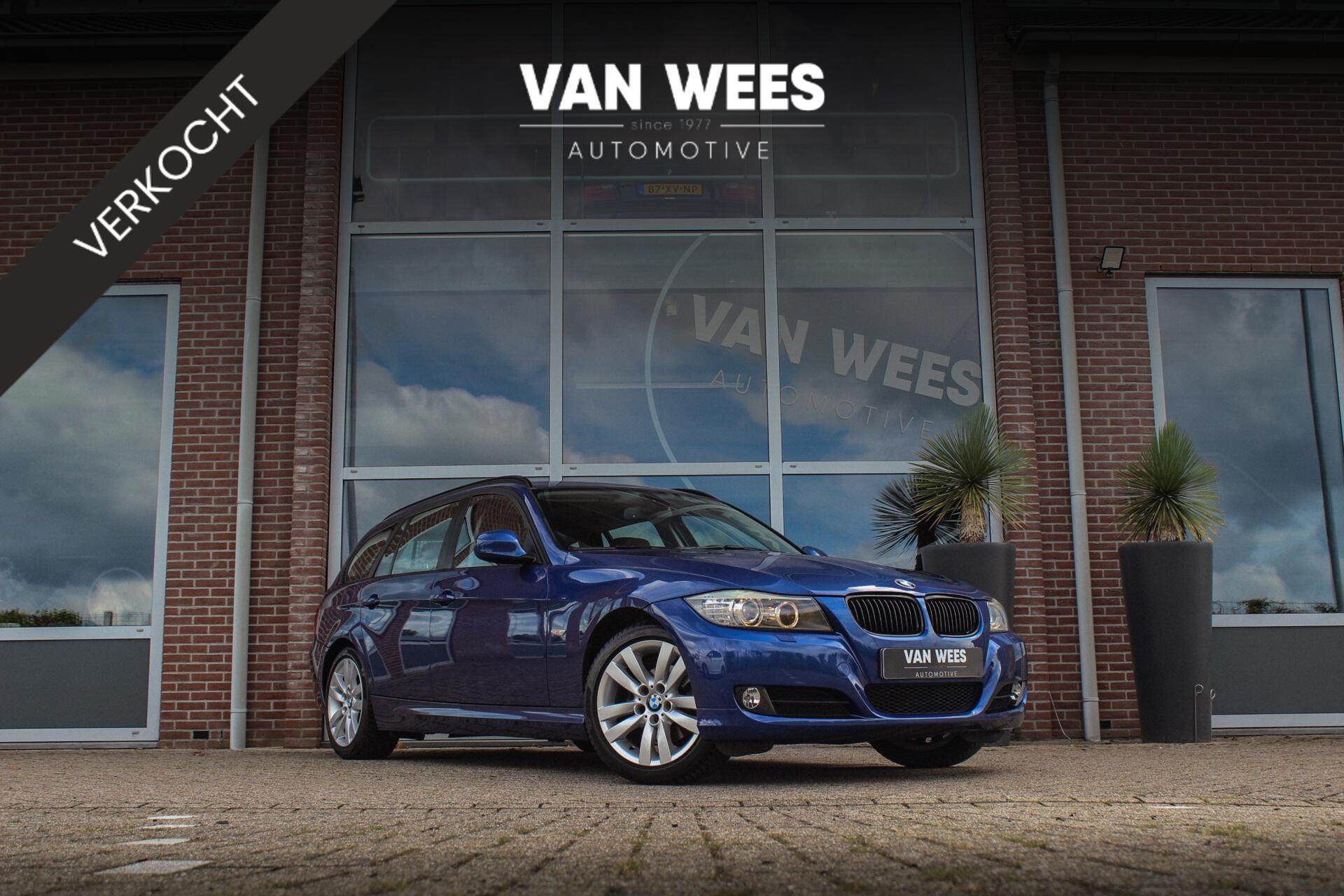 BMW 318i 318i Luxury Line | 1e eigenaar | Origineel NL | Stoelverwarming | Xenon | Navigatie | Bluetooth | Cruise control | Lichtpakket | Sportstuur | Climate control | Trekhaak 2011 - voorkant