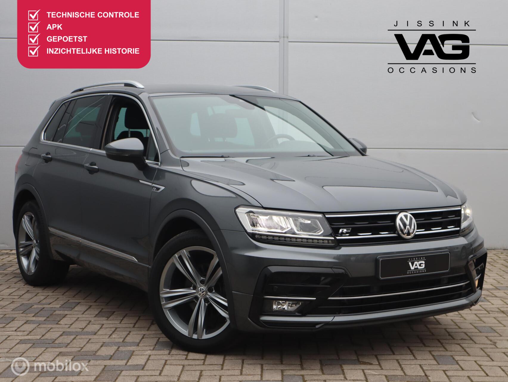 Volkswagen Tiguan 1.5 TSI Highline R line ACC Automaat CarPlay 2019 - voorkant