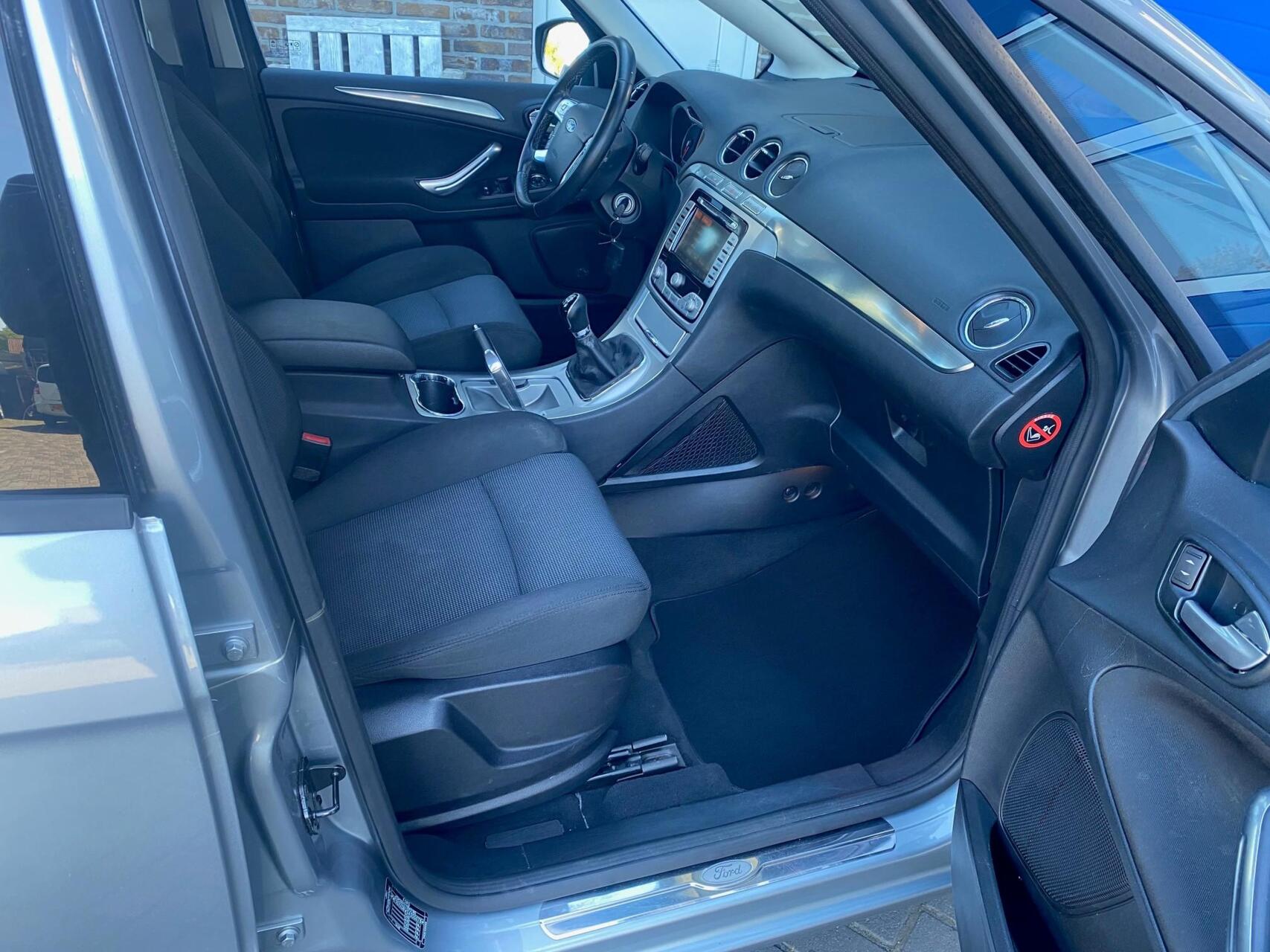 Foto van Ford S-max