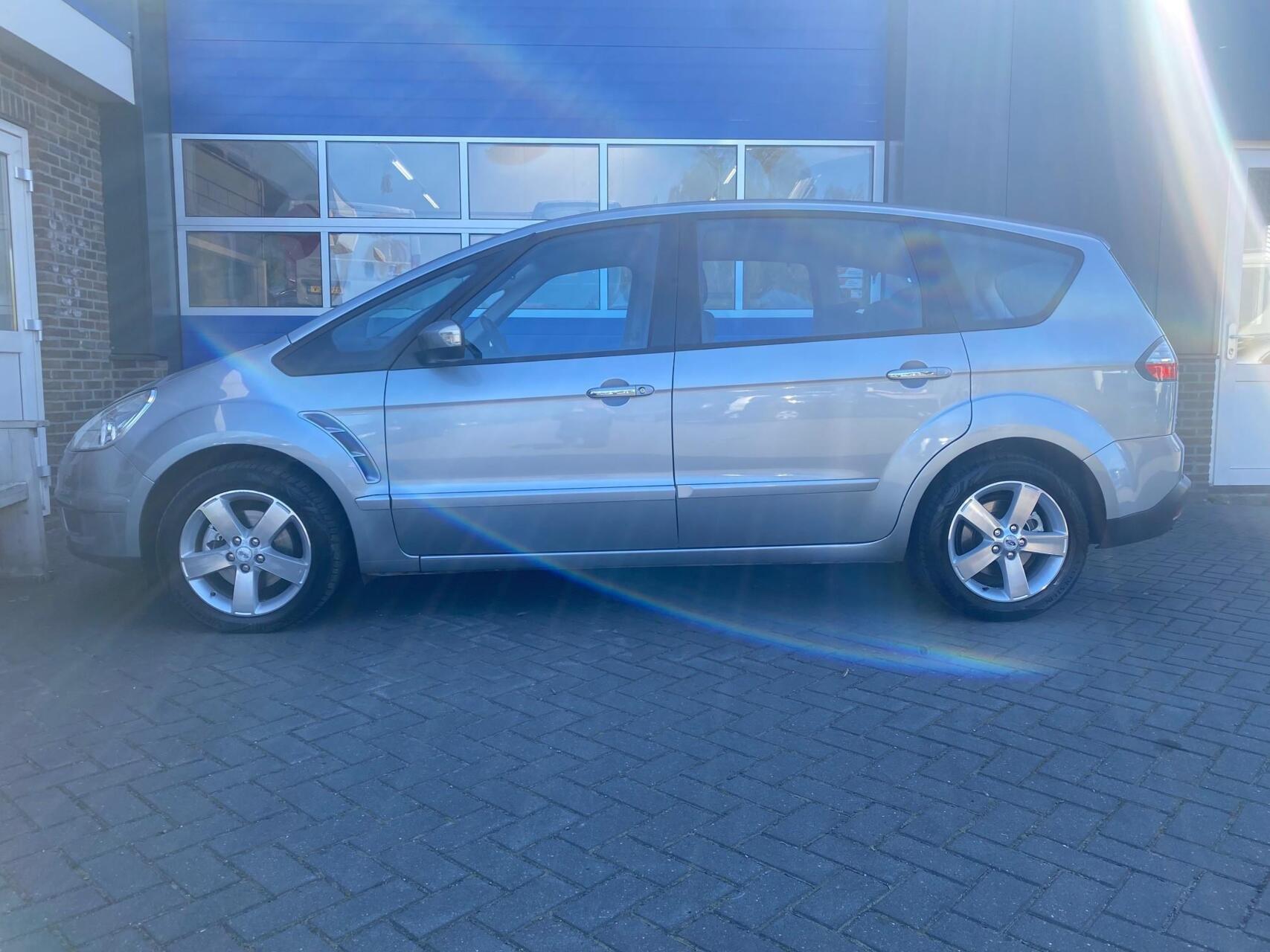 Foto van Ford S-max