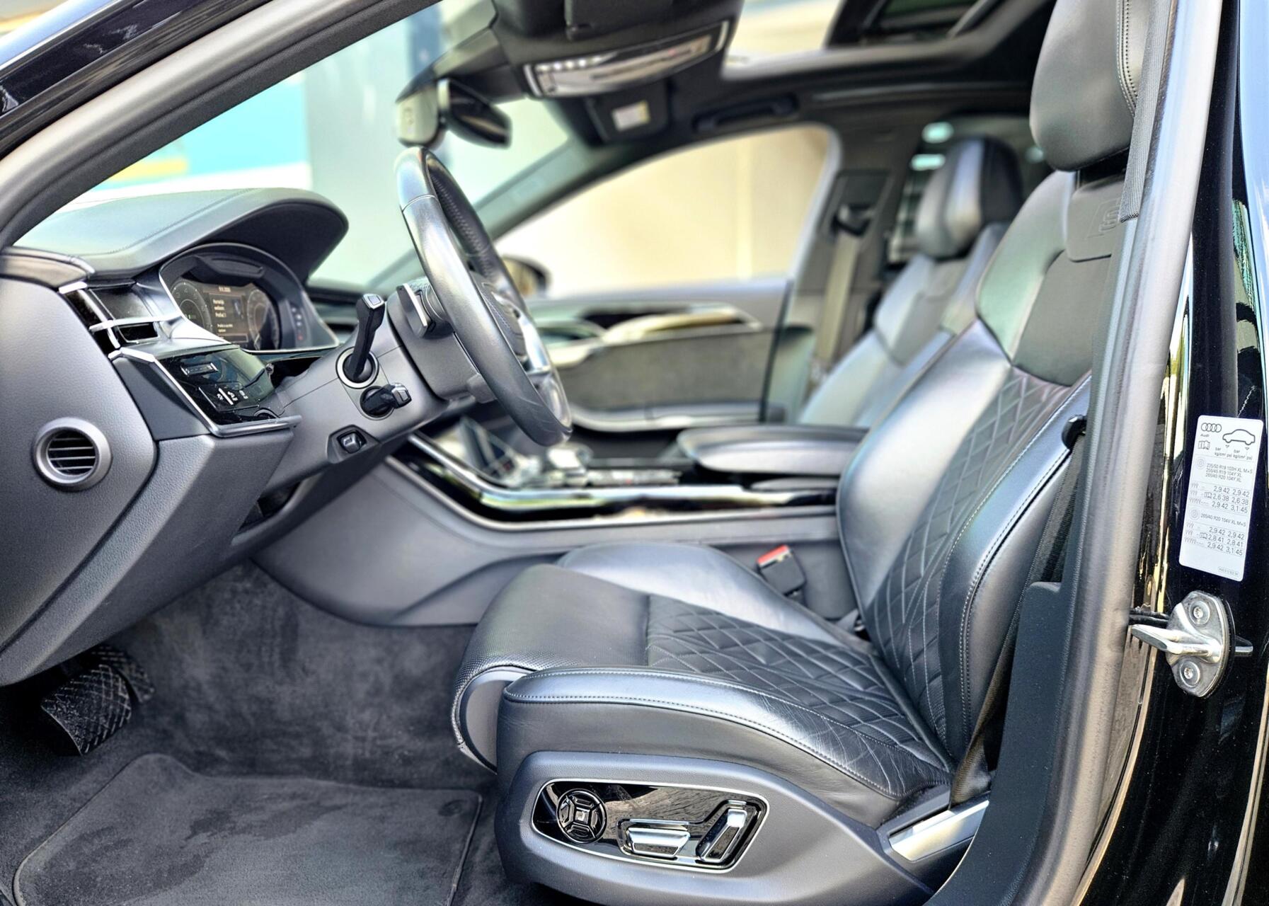Foto van Audi A8
