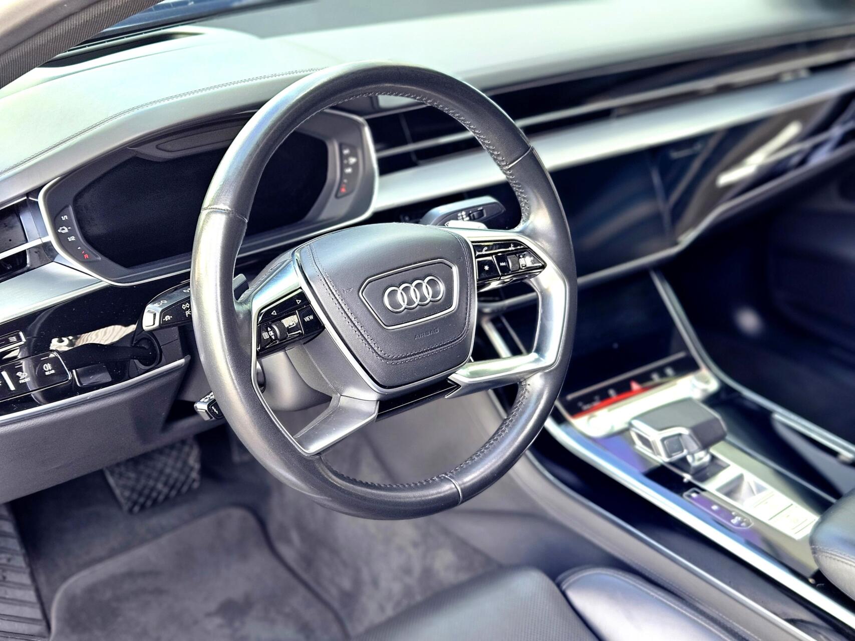 Foto van Audi A8