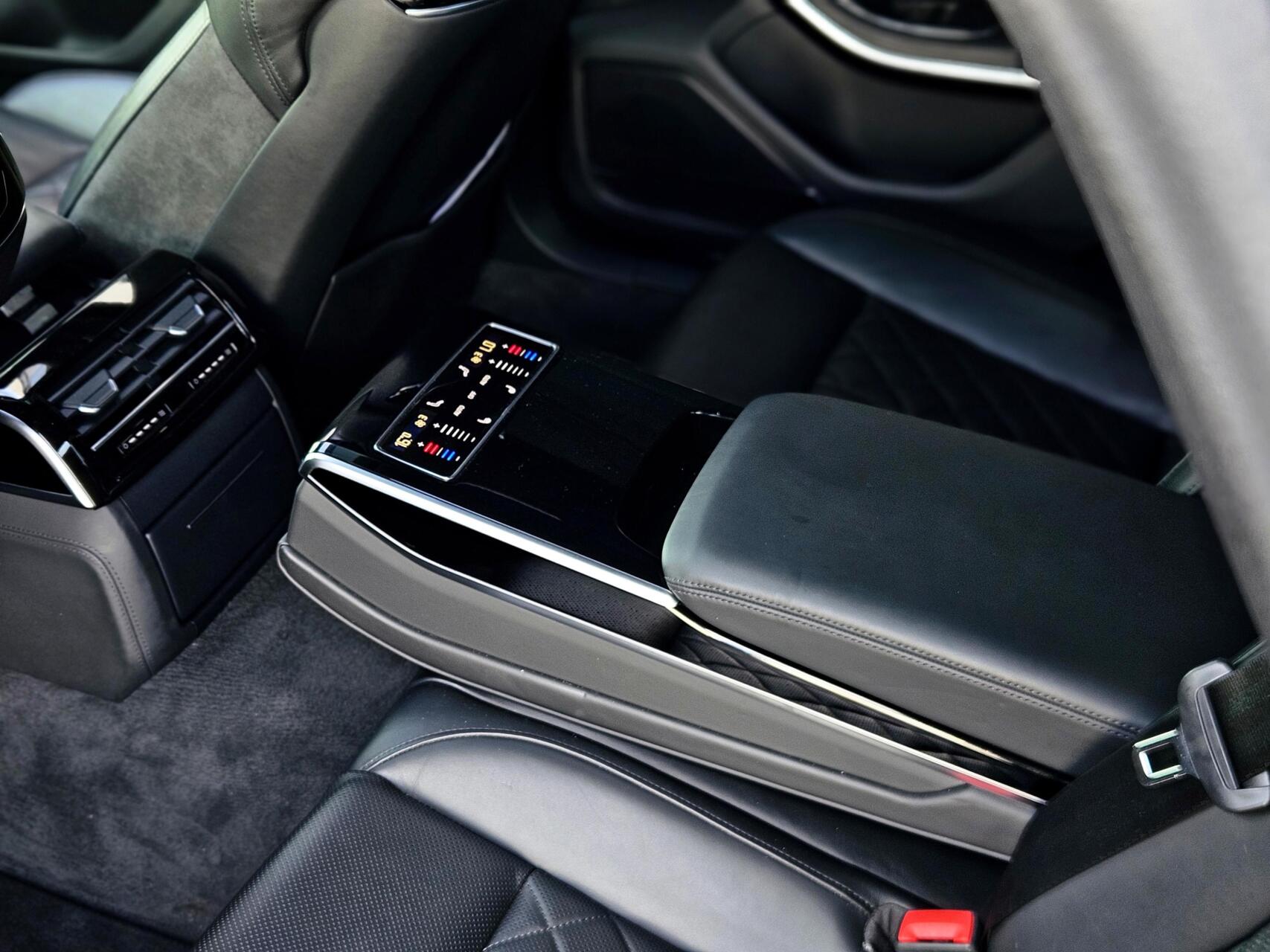 Foto van Audi A8