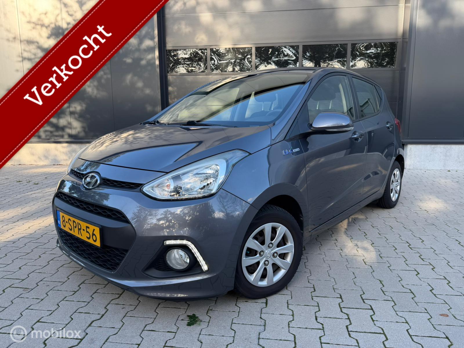 Hyundai I10 1.0i i-Motion Comfort Plus Airco Clima Weinig KM 2013 - voorkant