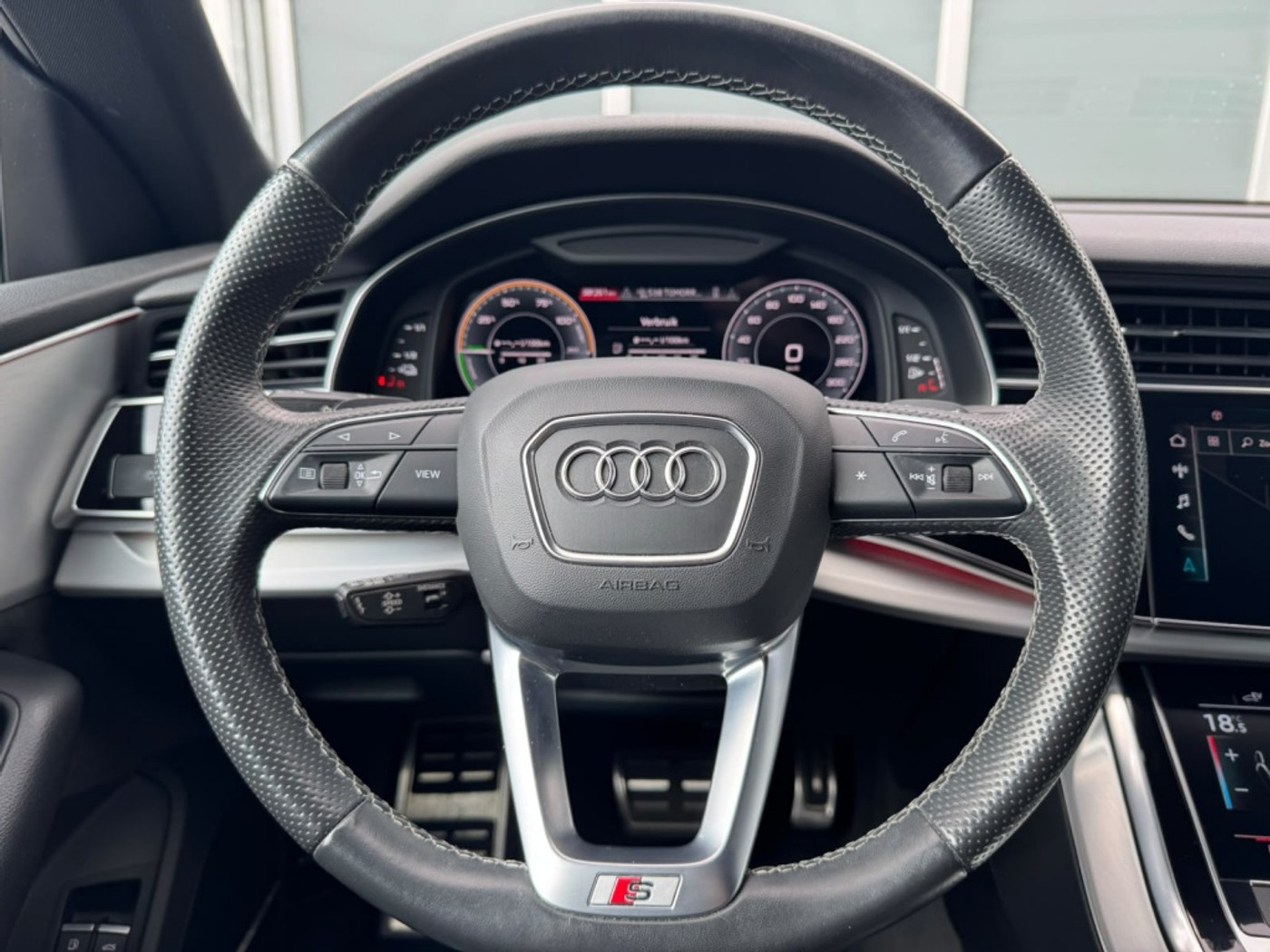 Foto van Audi Q8 55 TFSI E