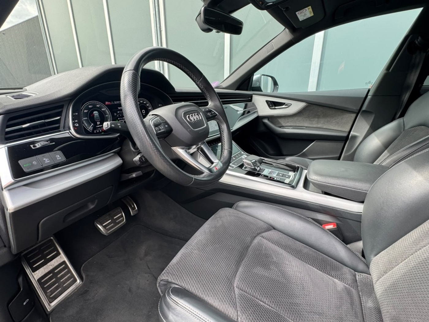 Foto van Audi Q8 55 TFSI E