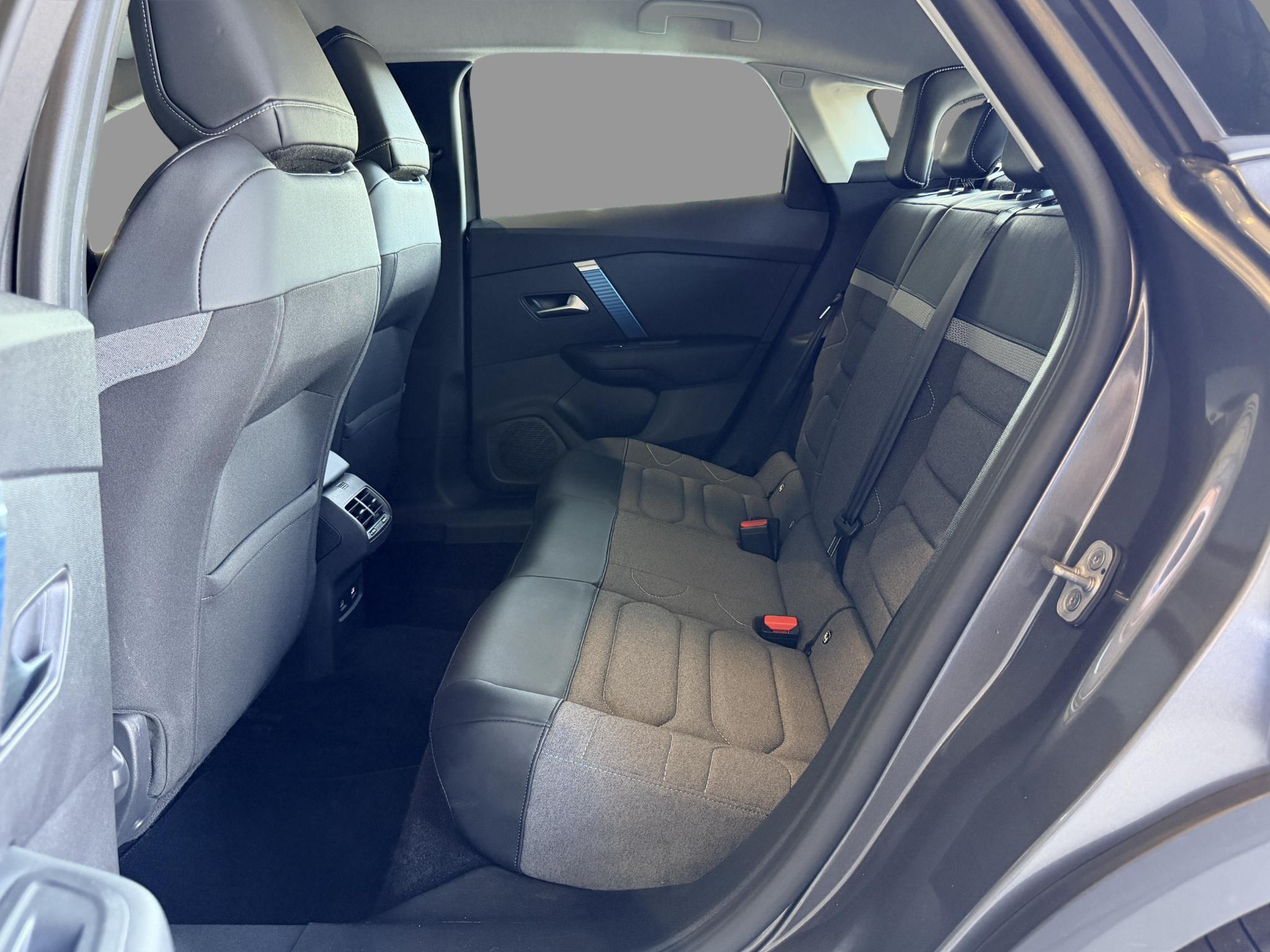 Foto van Citroen E-c4