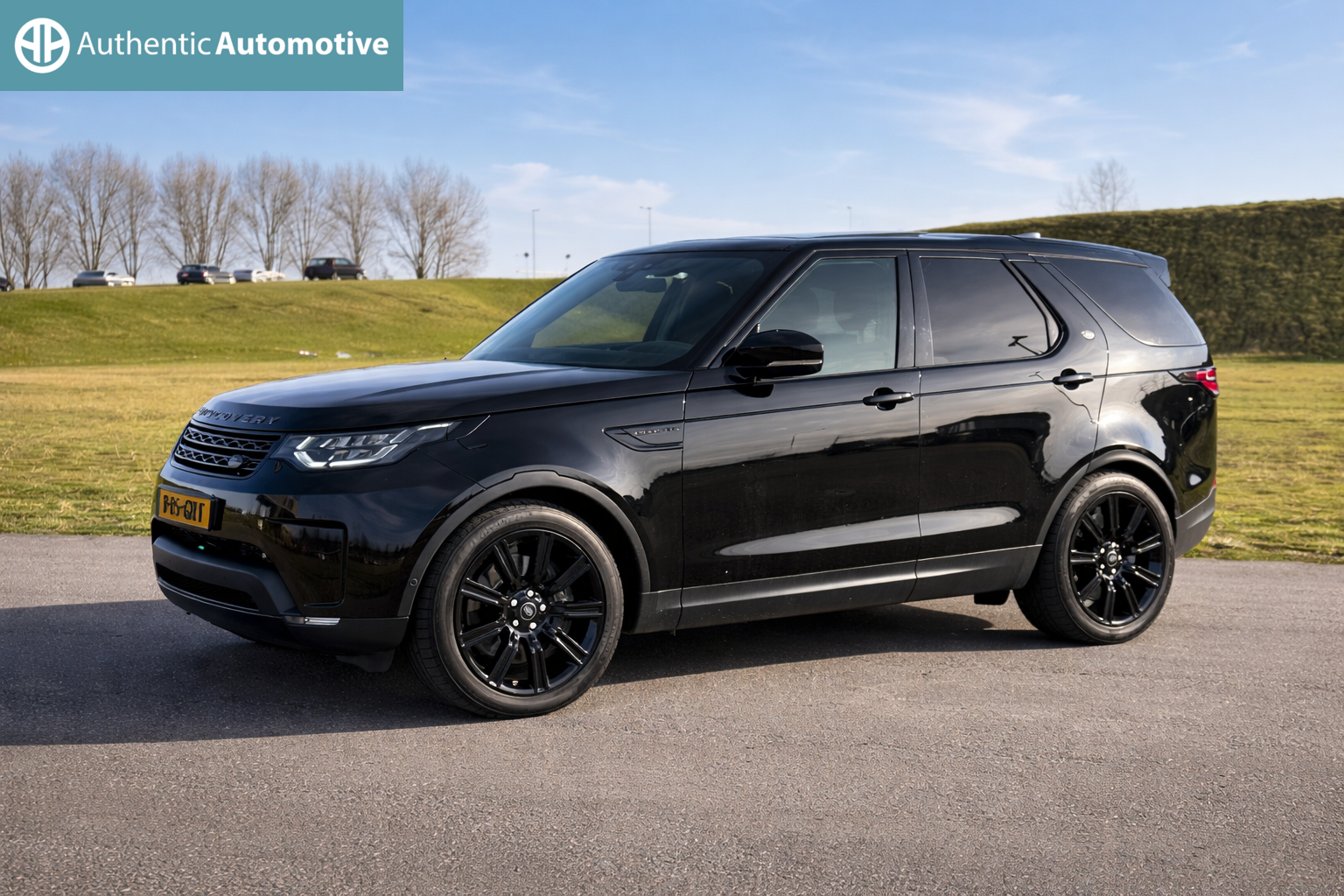 Land Rover Discovery 3.0 Sd6 HSE Luxury (Grijs kenteken) 2019 - voorkant