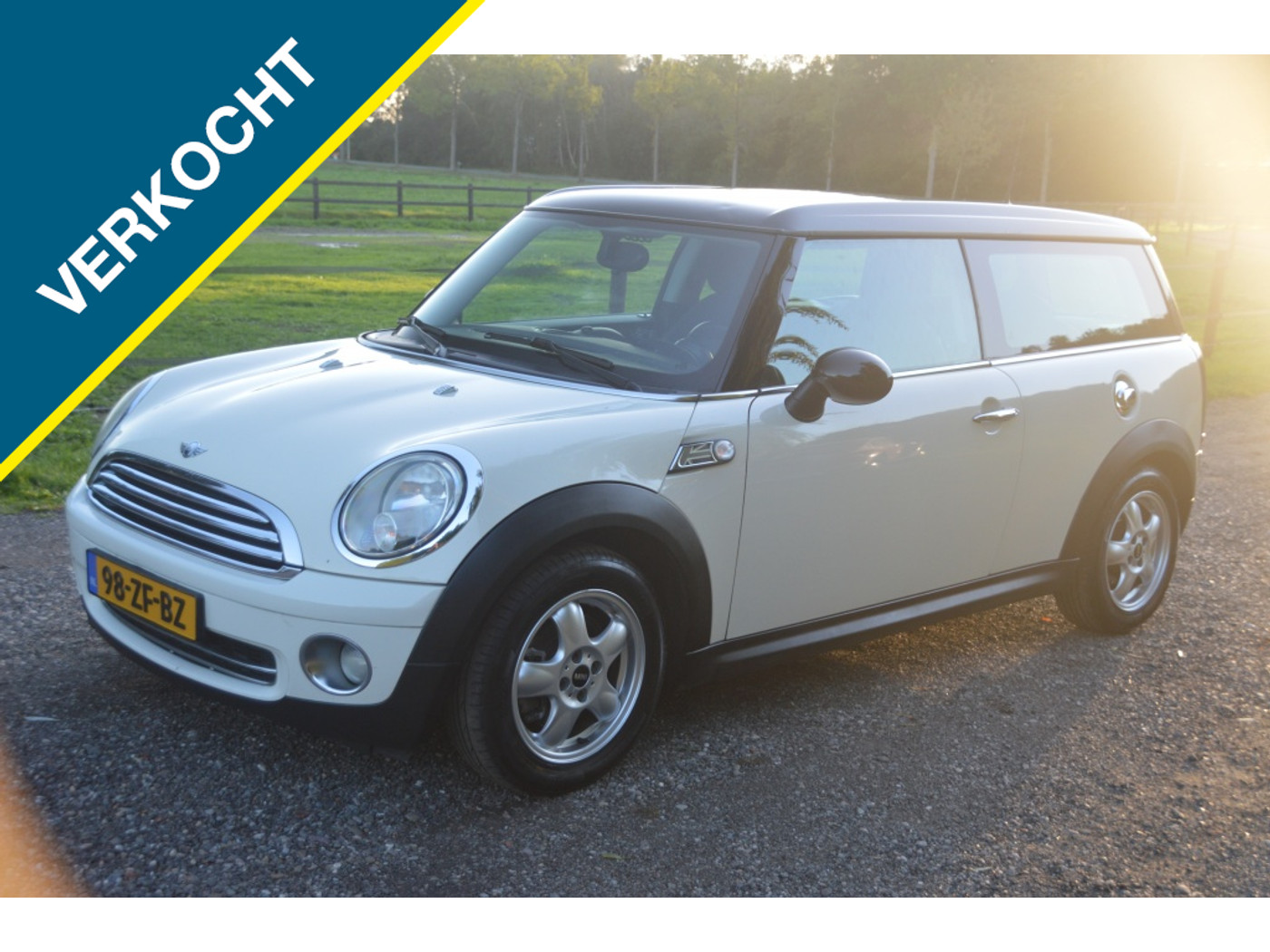 Mini Mini Cooper Clubman 1.6 Cooper Chili Airco Cruise 2008 - voorkant