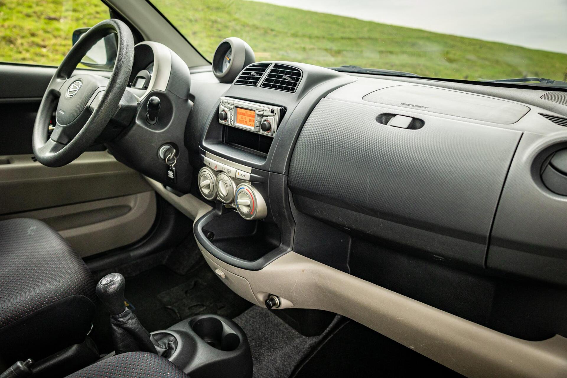 Foto van Daihatsu Sirion