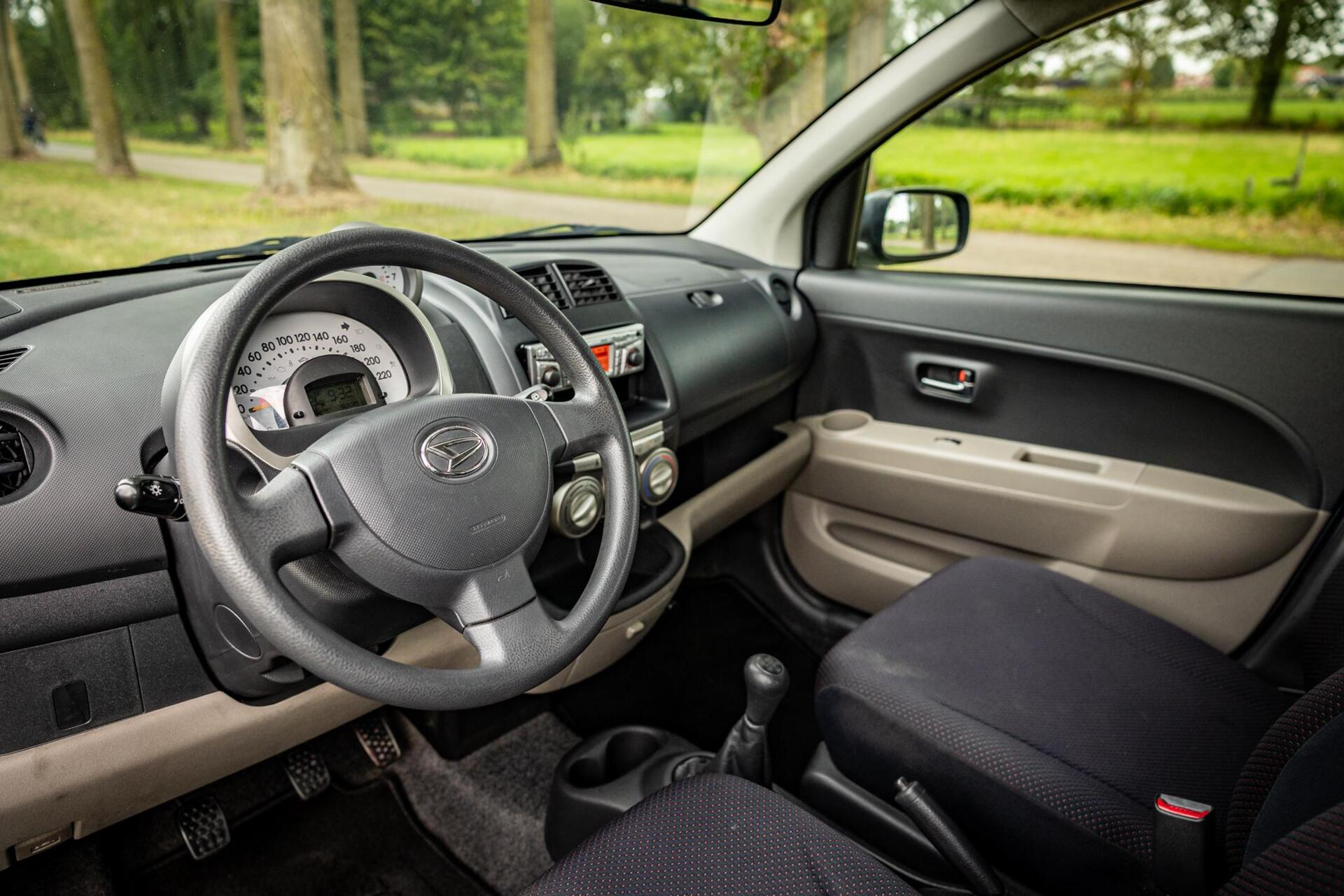 Foto van Daihatsu Sirion