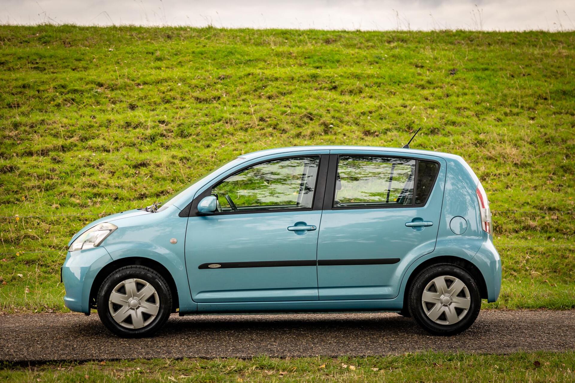 Foto van Daihatsu Sirion