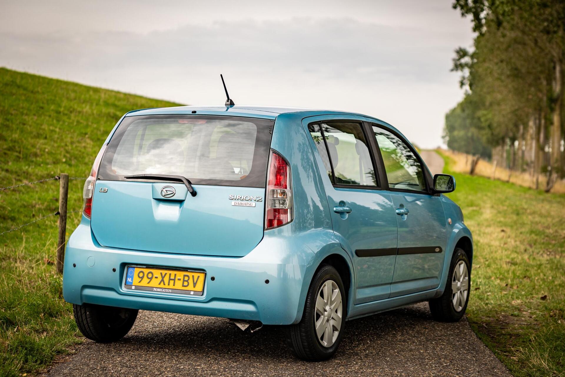 Foto van Daihatsu Sirion