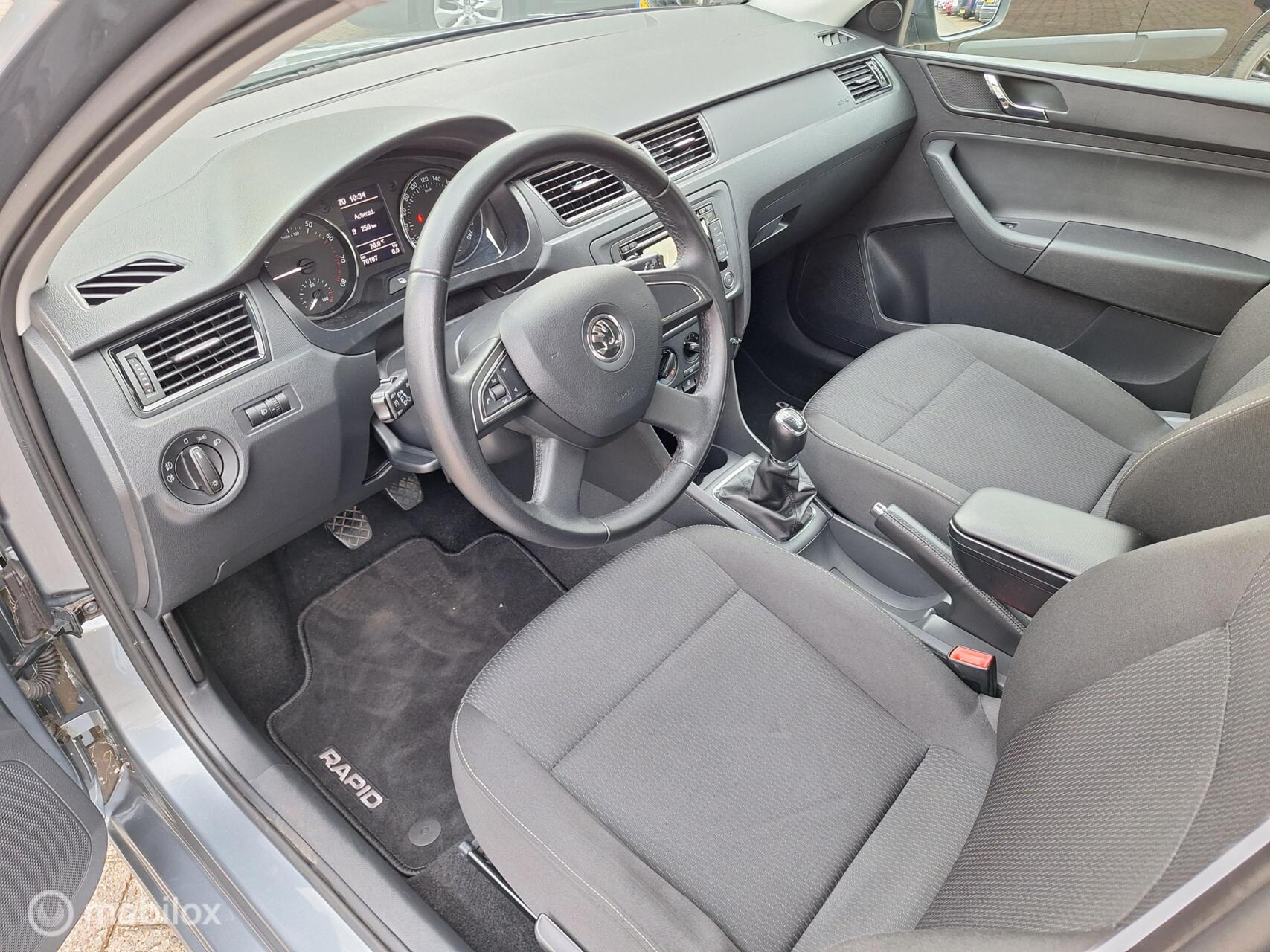 Foto van Skoda Rapid