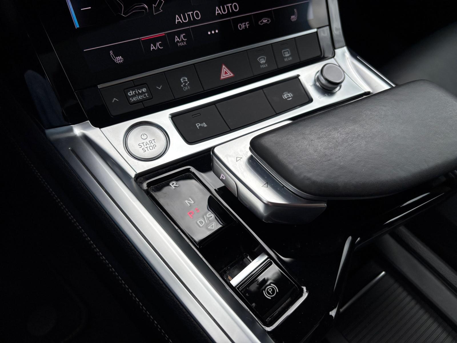 Foto van Audi Audi E-tron