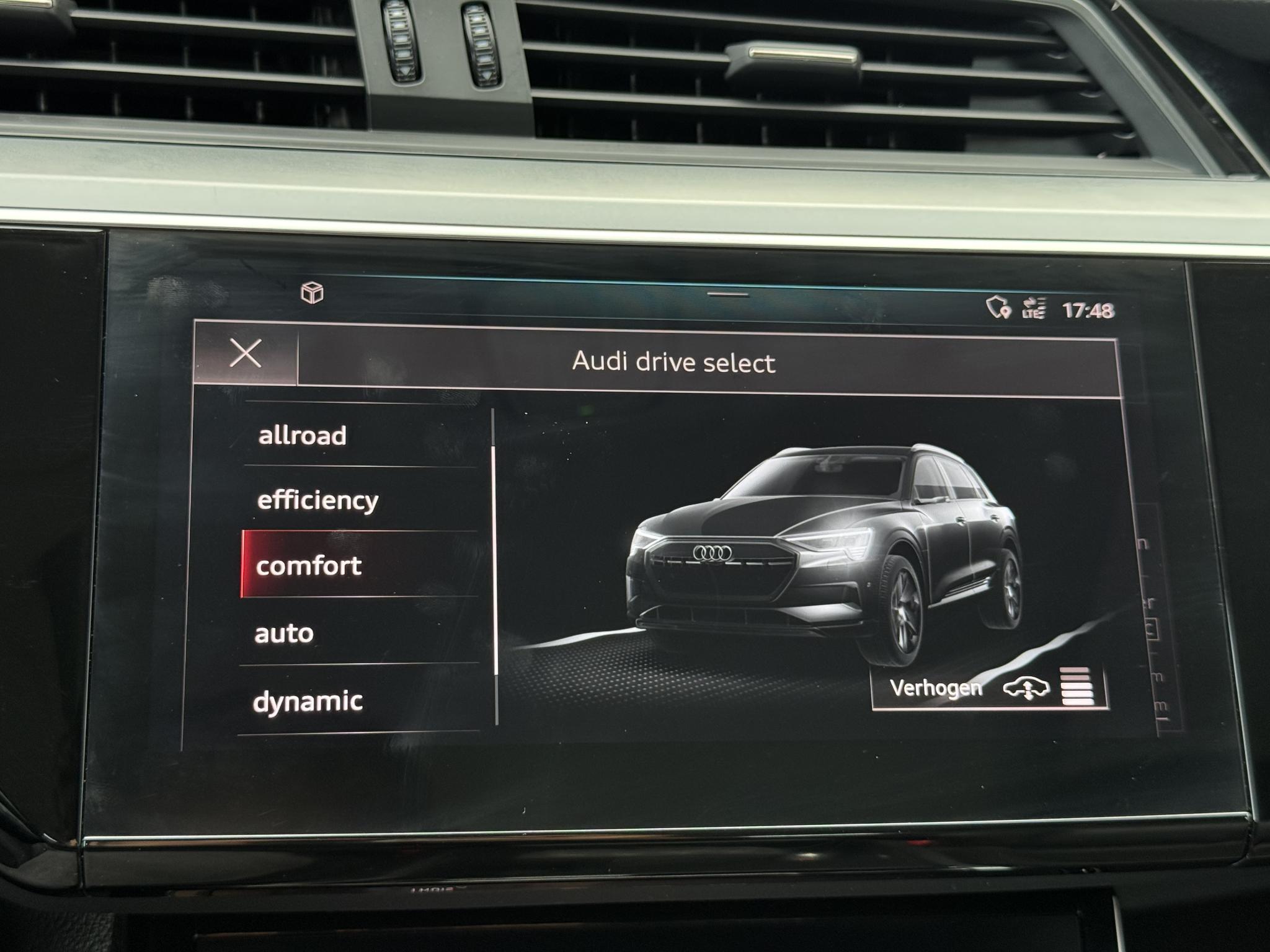 Foto van Audi E-tron 50