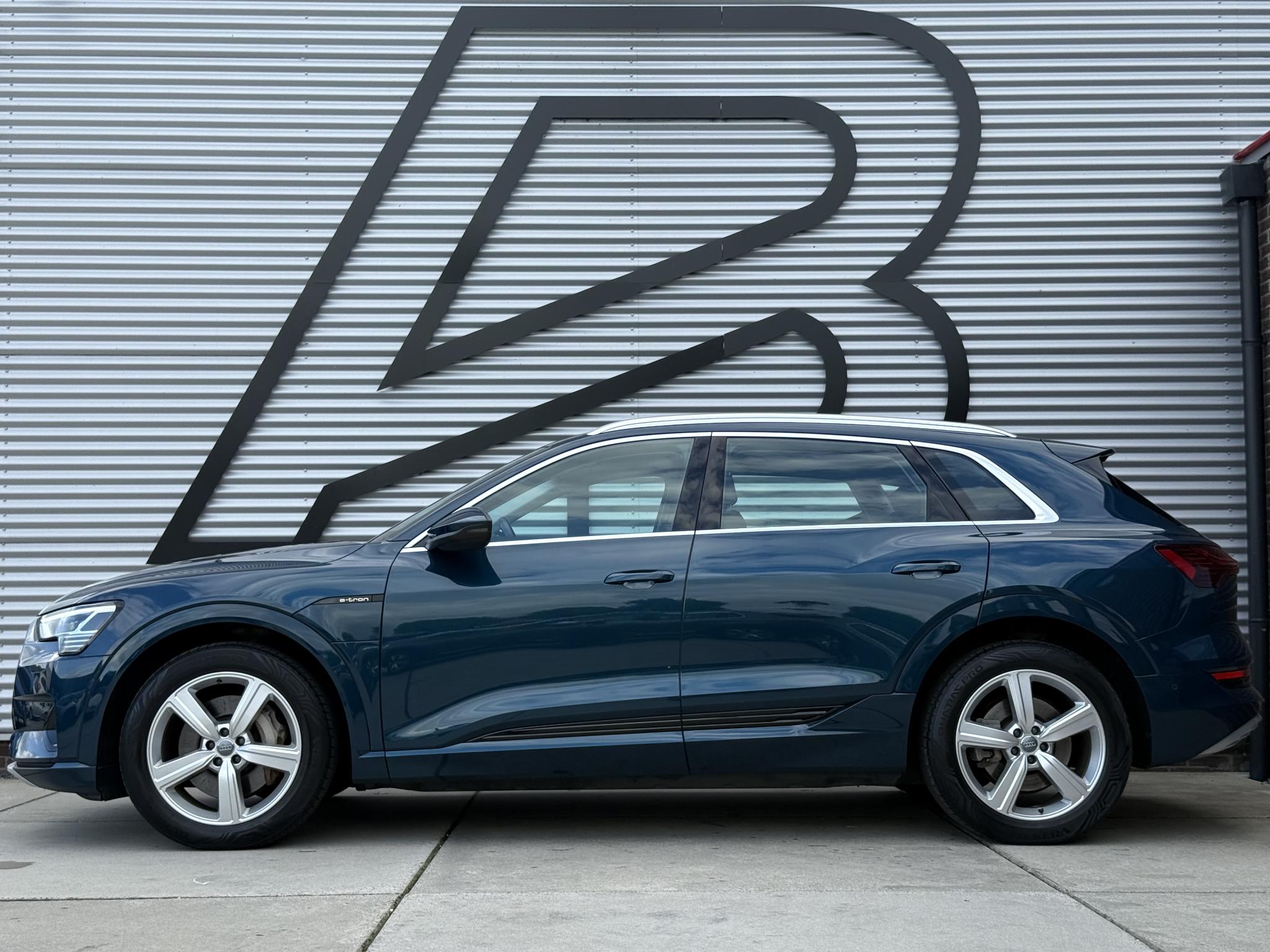Foto van Audi E-tron 50
