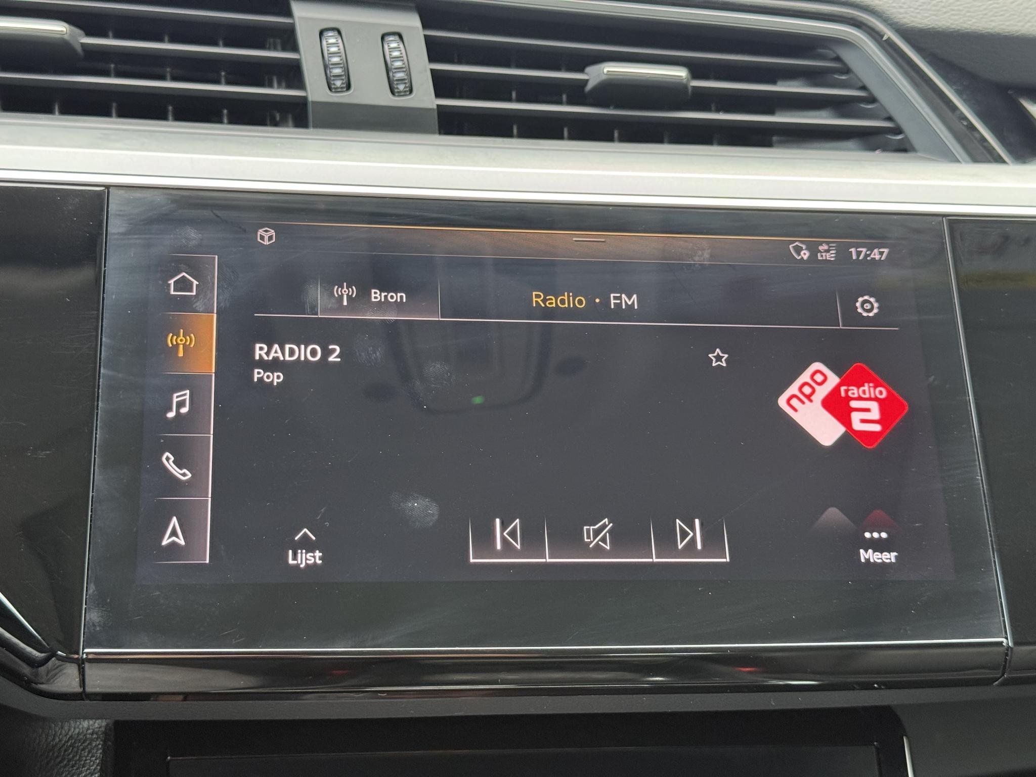 Foto van Audi E-tron 50