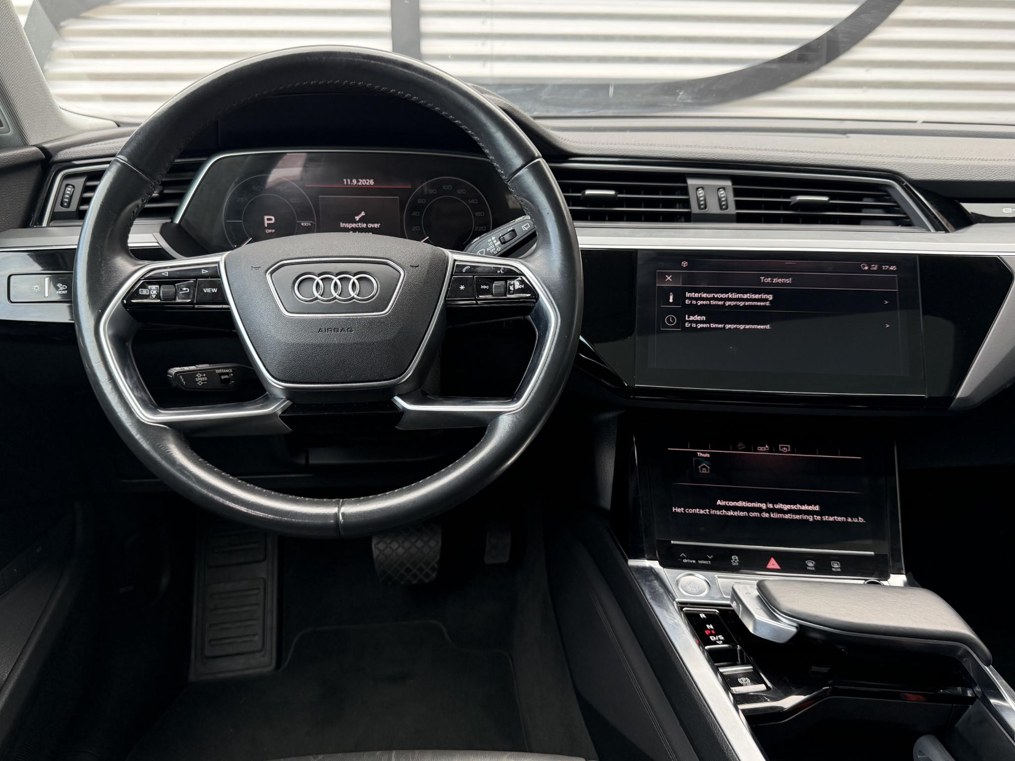 Foto van Audi E-tron 50