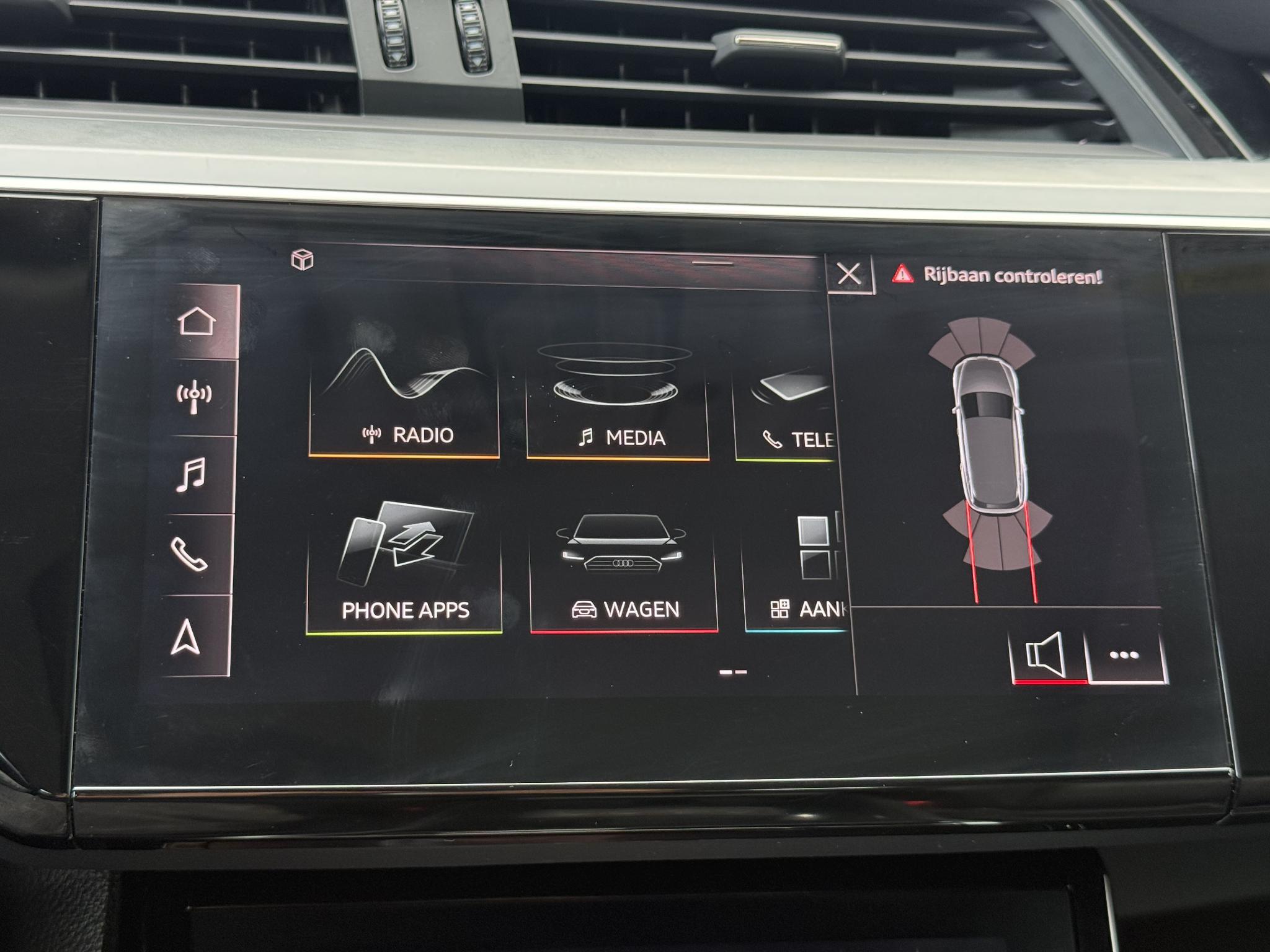 Foto van Audi E-tron 50